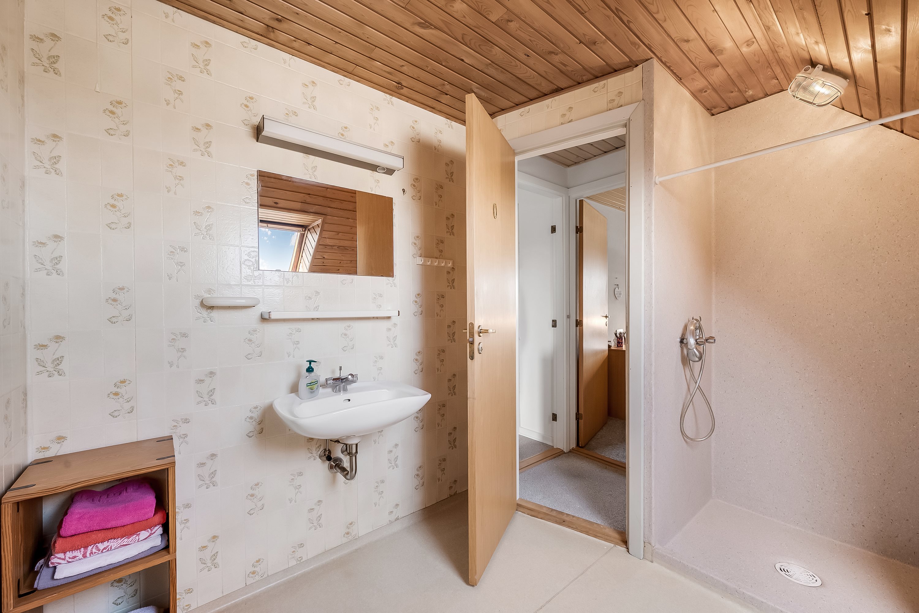 Fremhævet badeværelse billede i fuldskærmstilstand. Billede af Tromsøvej 22, Rindum, 6950 Ringkøbing