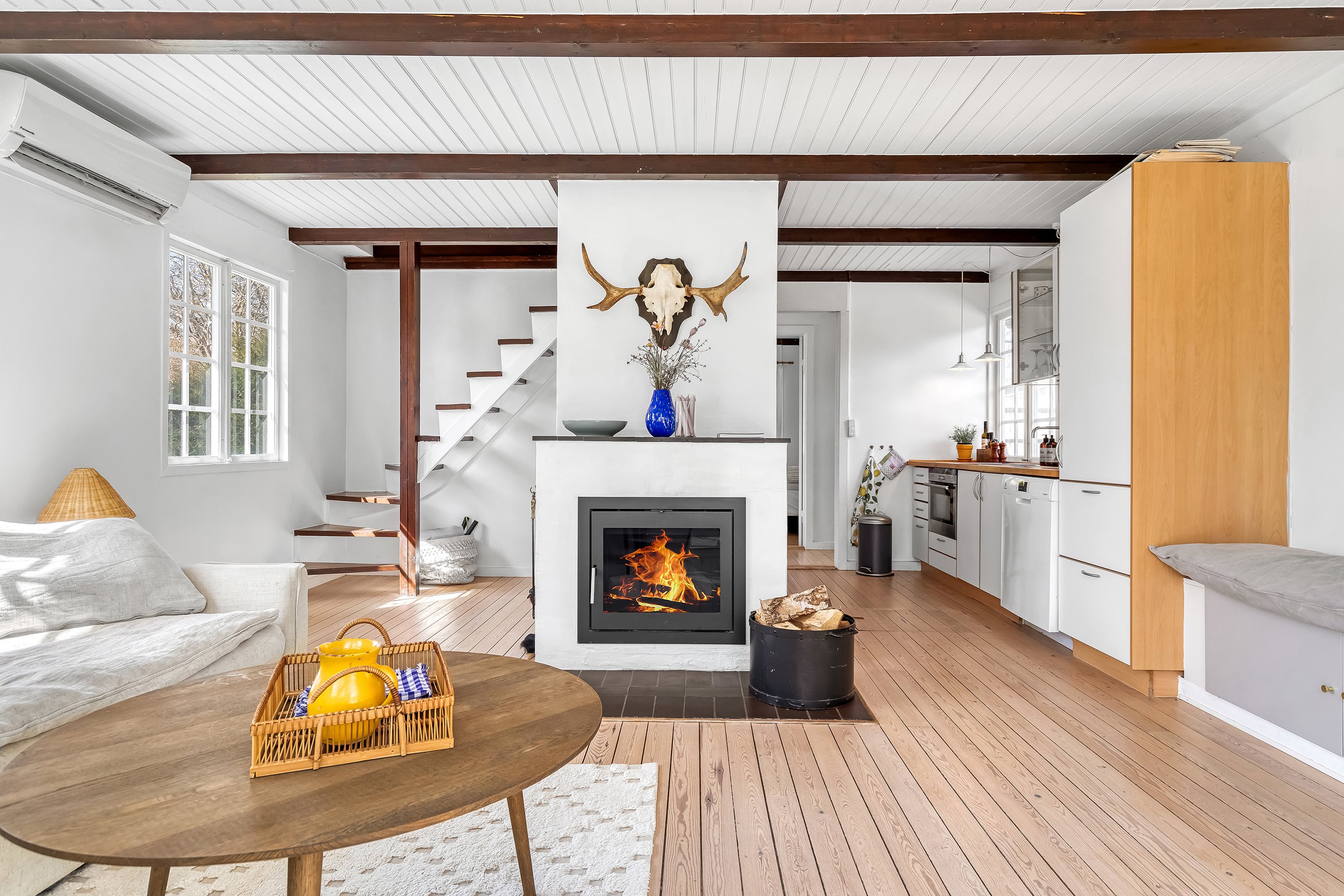 Fremhævet stue billede i fuldskærmstilstand. Billede af Hvedevænget 20, Udsholt, 3230 Græsted