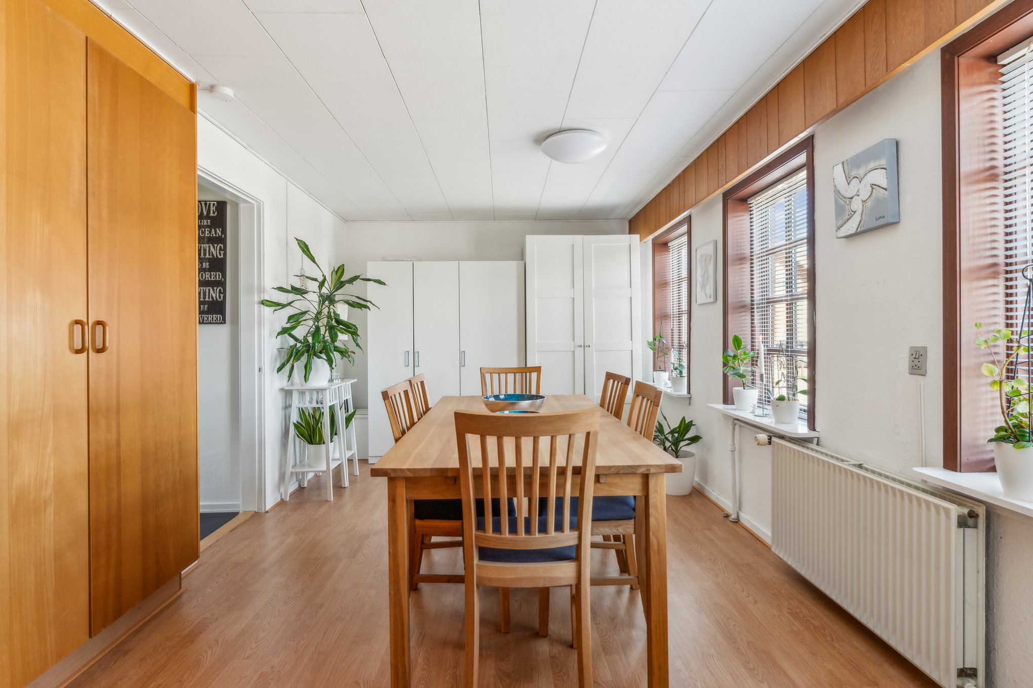 Fremhævet stue billede i fuldskærmstilstand. Billede af Østermarksvej 4, Gjerlev, 8983 Gjerlev J