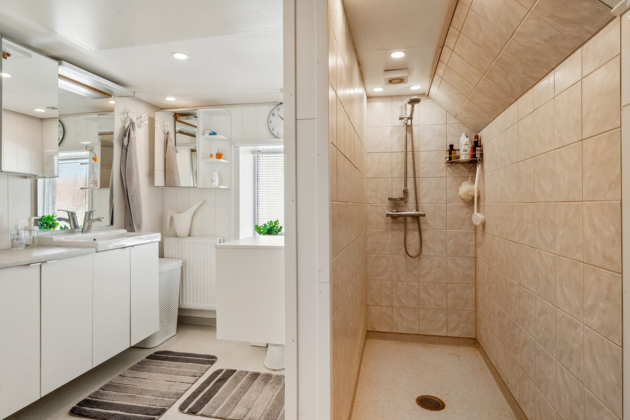 Fremhævet badeværelse billede i fuldskærmstilstand. Billede af Østermarksvej 4, Gjerlev, 8983 Gjerlev J