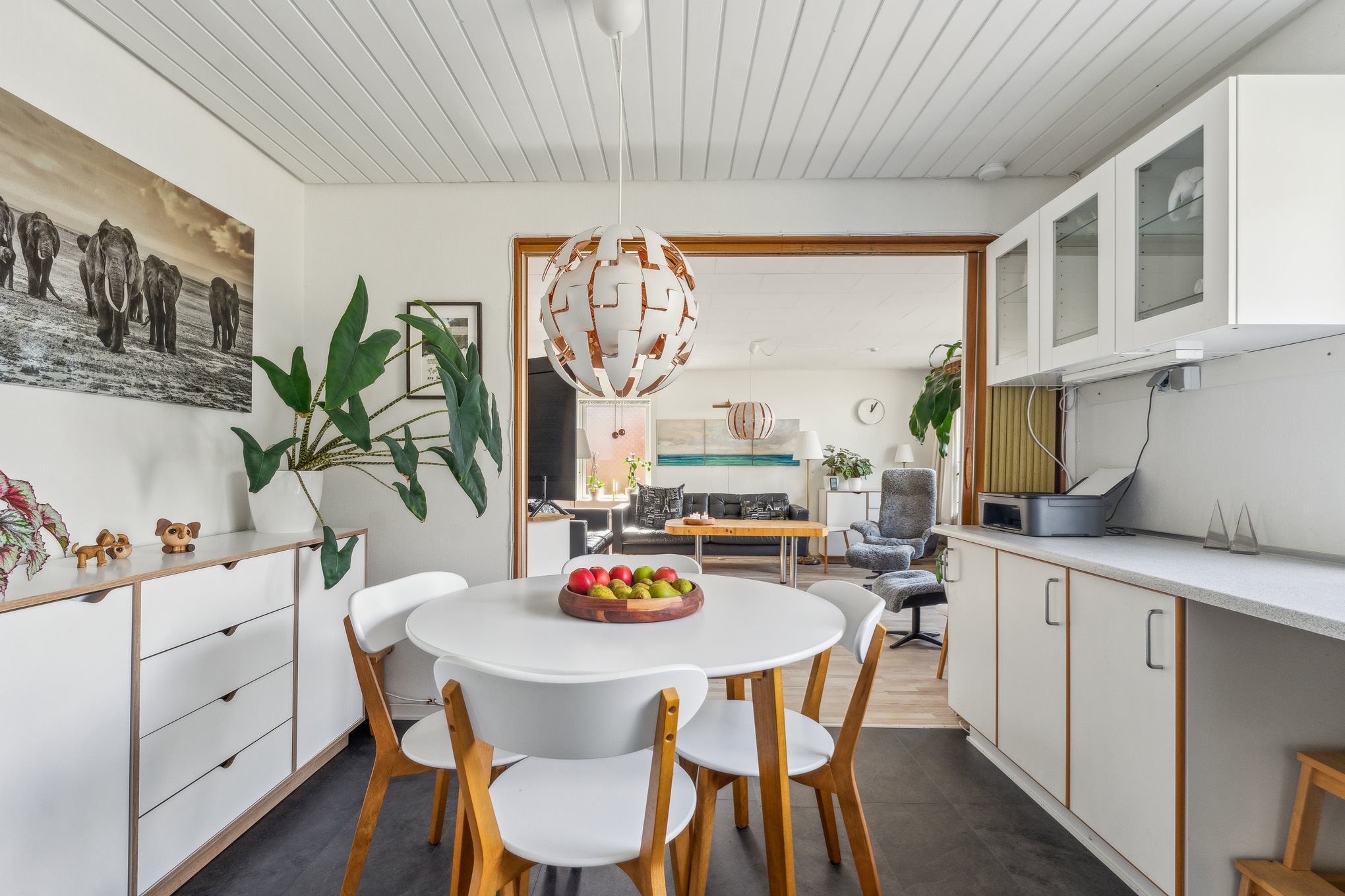 Fremhævet køkken billede i fuldskærmstilstand. Billede af Østermarksvej 4, Gjerlev, 8983 Gjerlev J