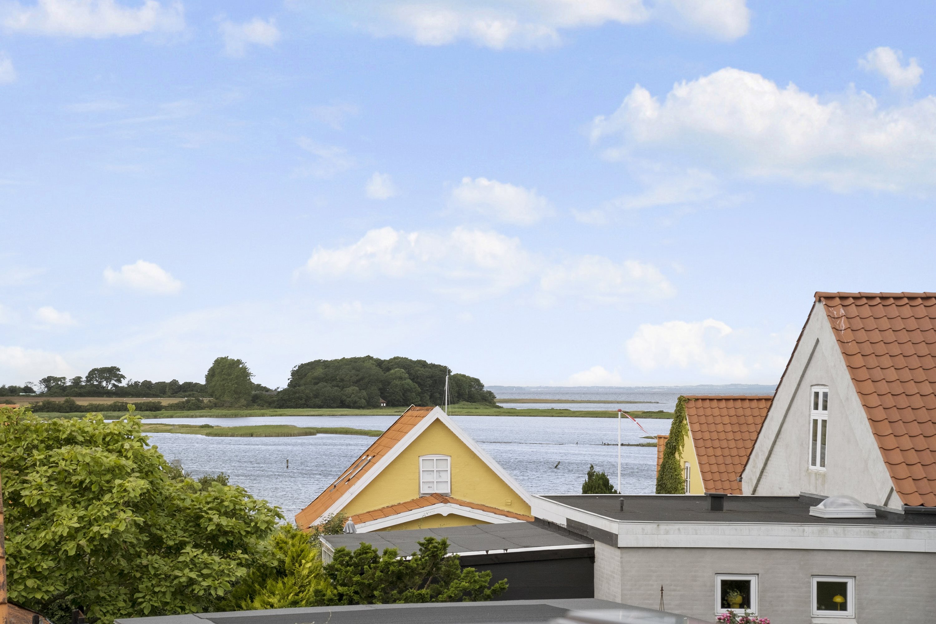 Miniaturebillede 1: . Billede af Jacob Gades Vej 15, Torø Huse, 5610 Assens