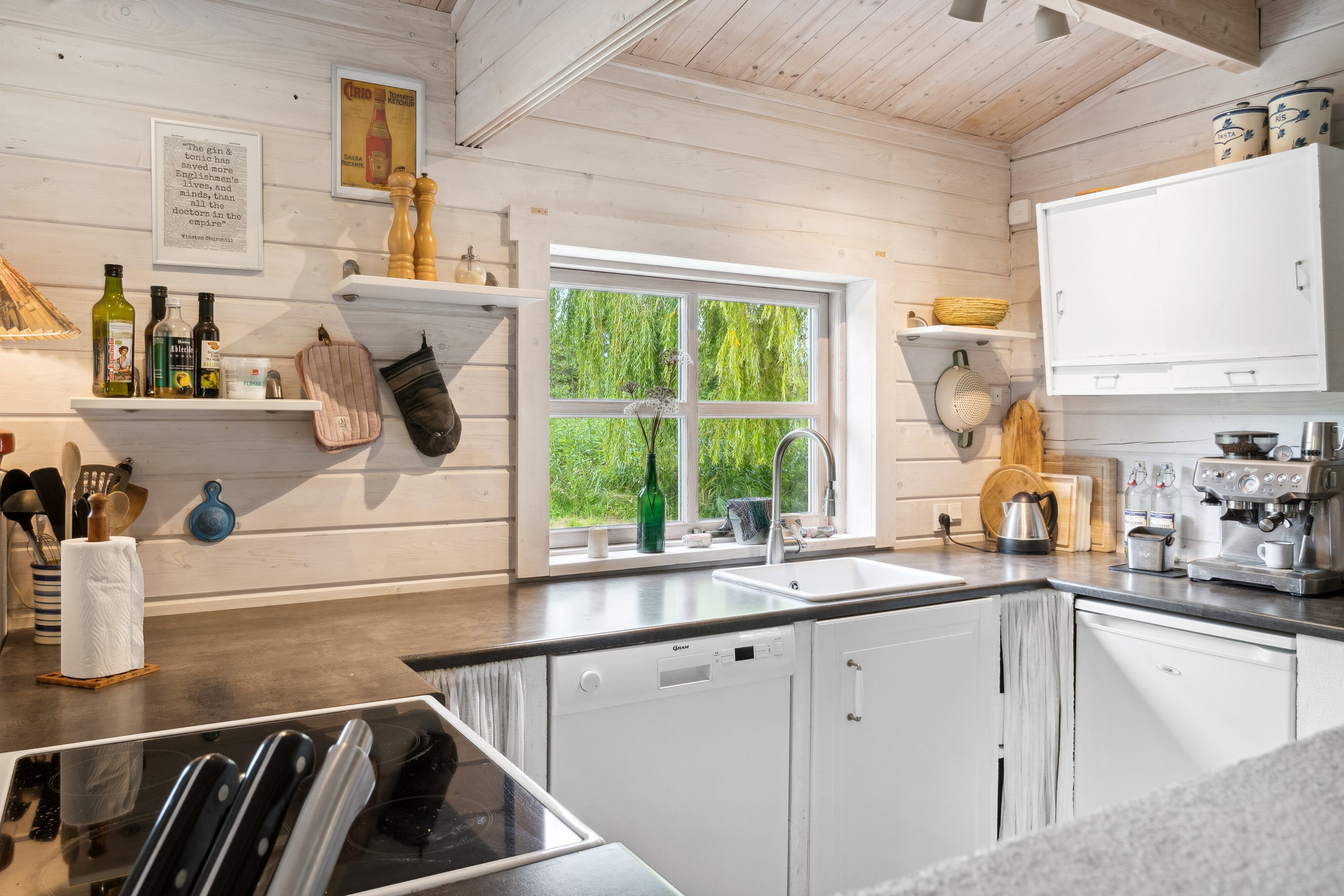 Miniaturebillede 2: køkken. Billede af Skovhusvej 39, Reersø Str, 4281 Gørlev