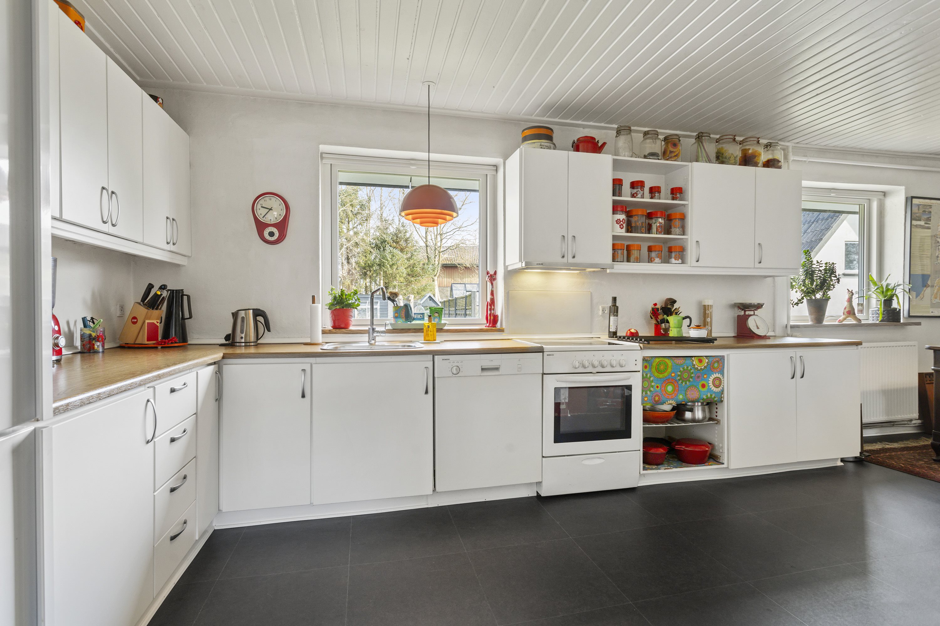 Fremhævet køkken alrum billede i fuldskærmstilstand. Billede af Åglimt 1-3, Gerå, 9340 Asaa