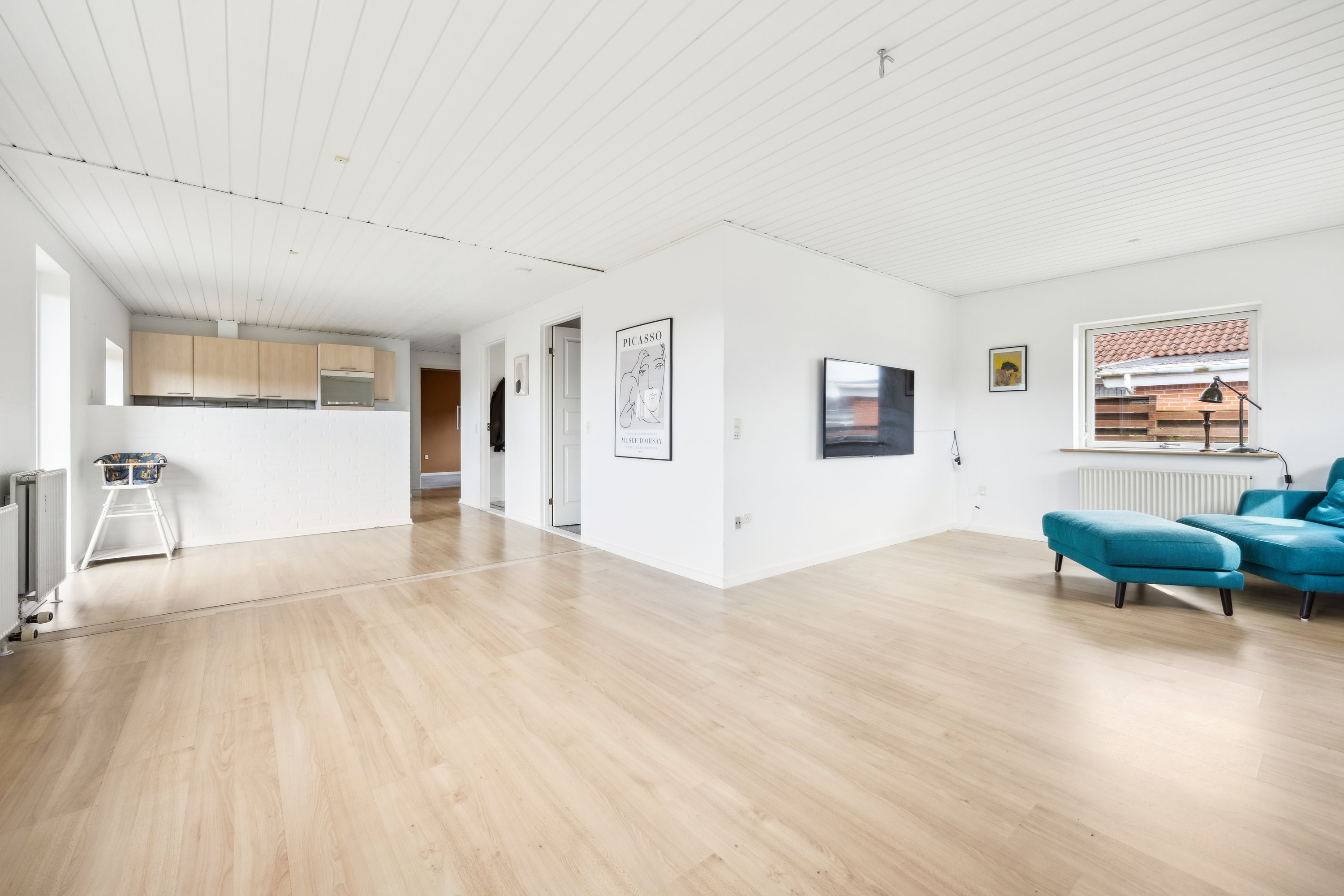 Fremhævet stue billede i fuldskærmstilstand. Billede af Isaksvej 68, 9490 Pandrup