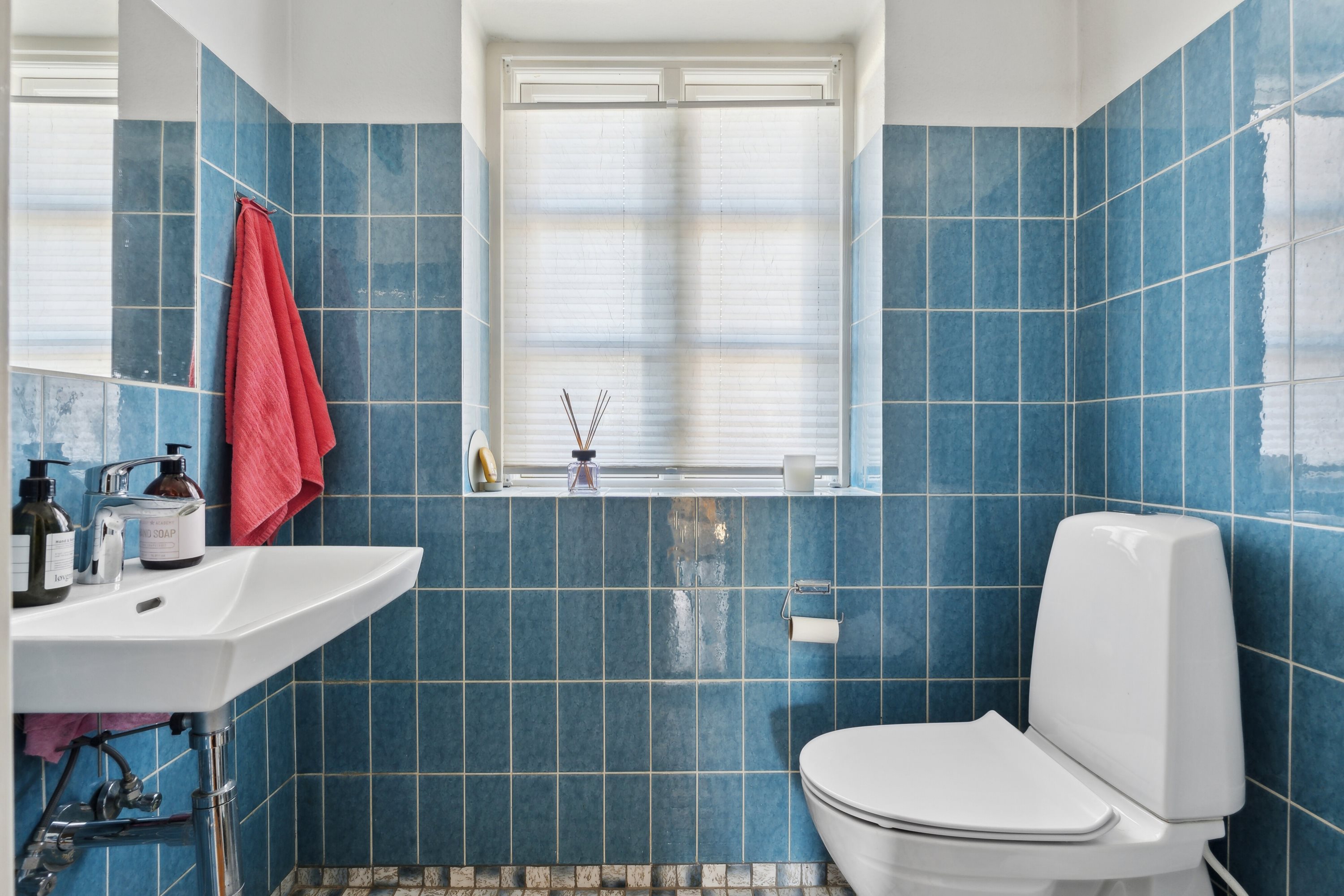 Fremhævet badeværelse billede i fuldskærmstilstand. Billede af Fjællebrovejen 35, Fjællebroen, 5762 Vester Skerninge