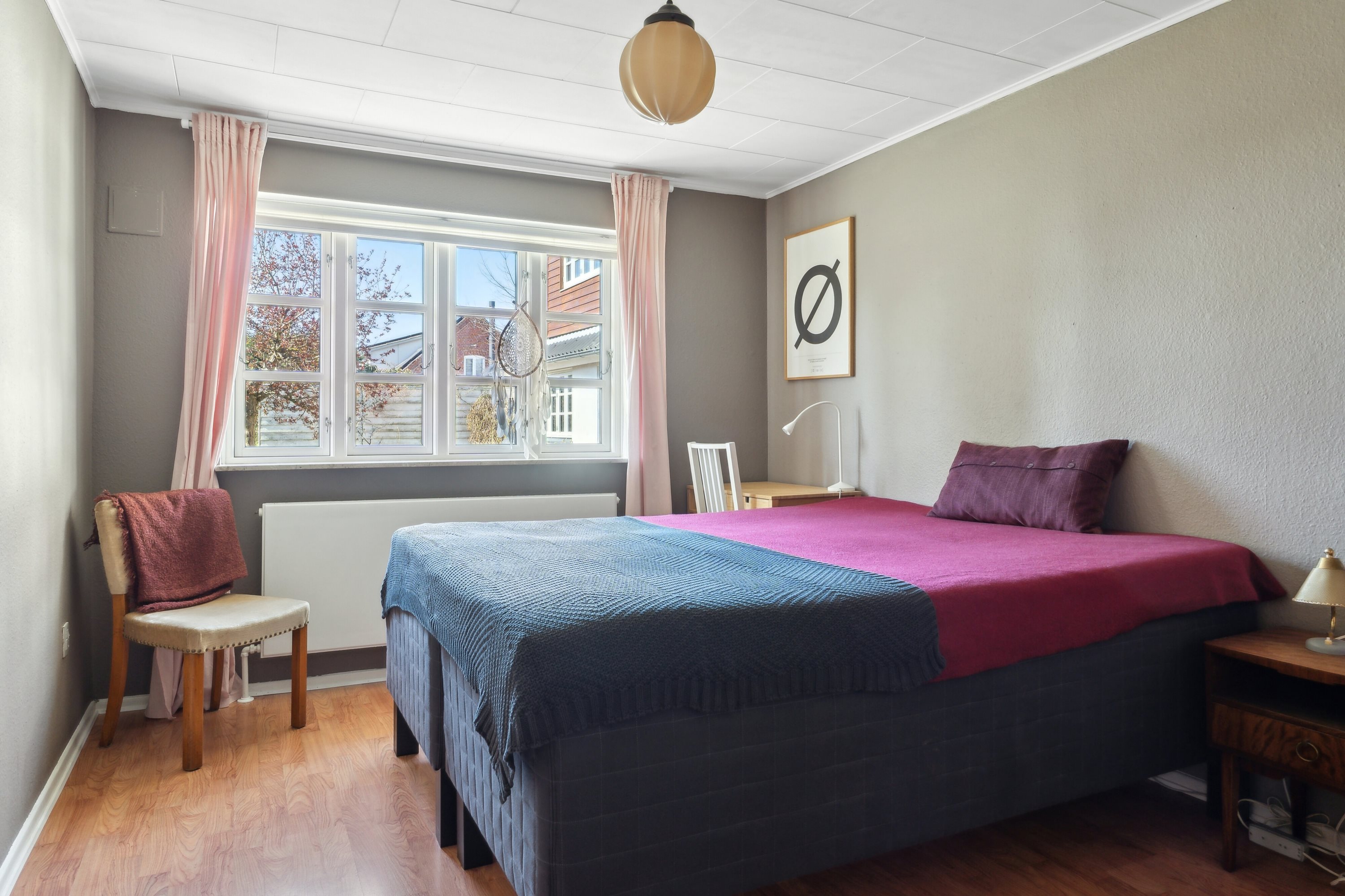 Fremhævet soveværelse billede i fuldskærmstilstand. Billede af Fjællebrovejen 35, Fjællebroen, 5762 Vester Skerninge