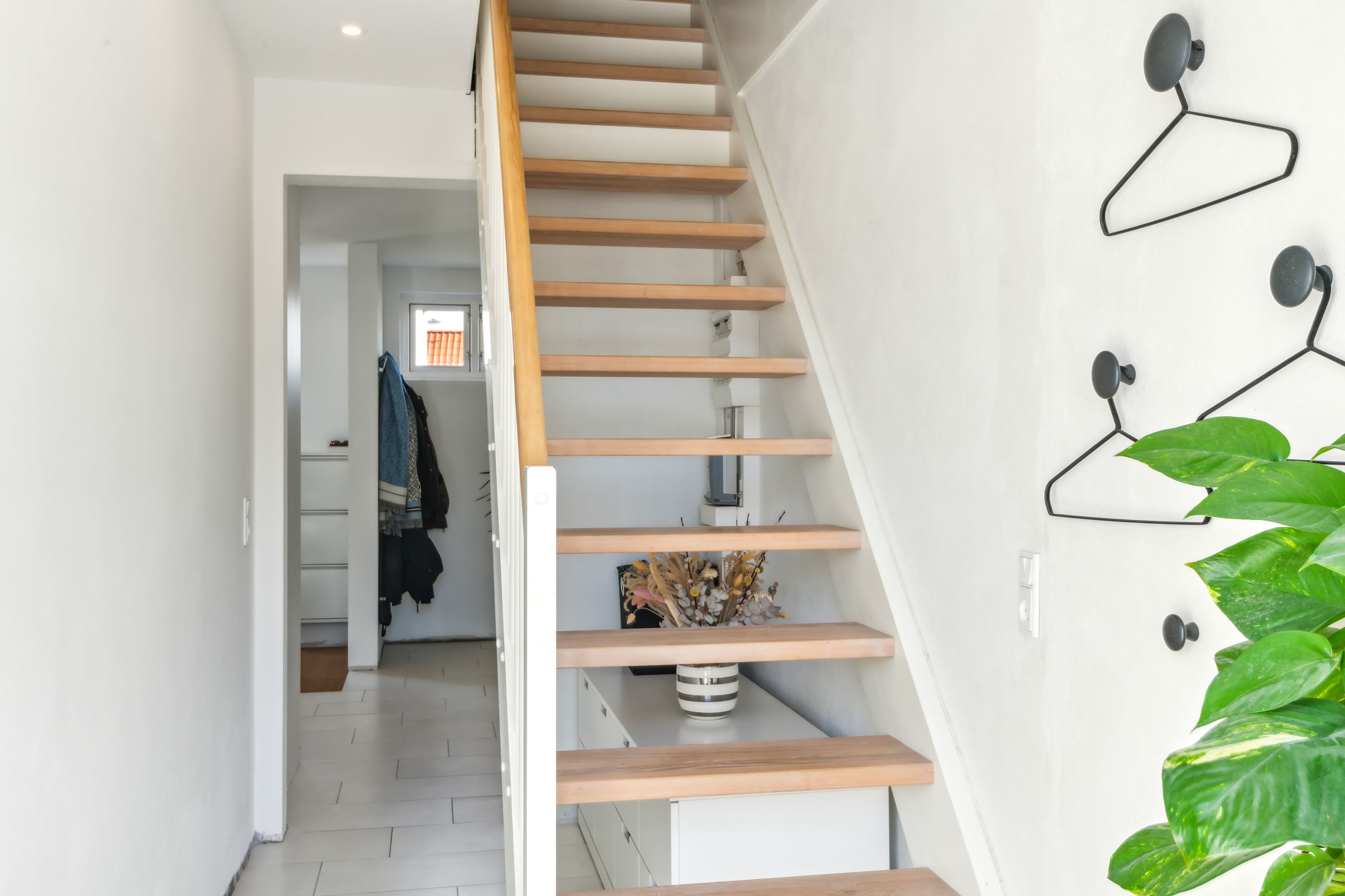 Fremhævet trappe billede i fuldskærmstilstand. Billede af Voldborggade 8A, 9240 Nibe