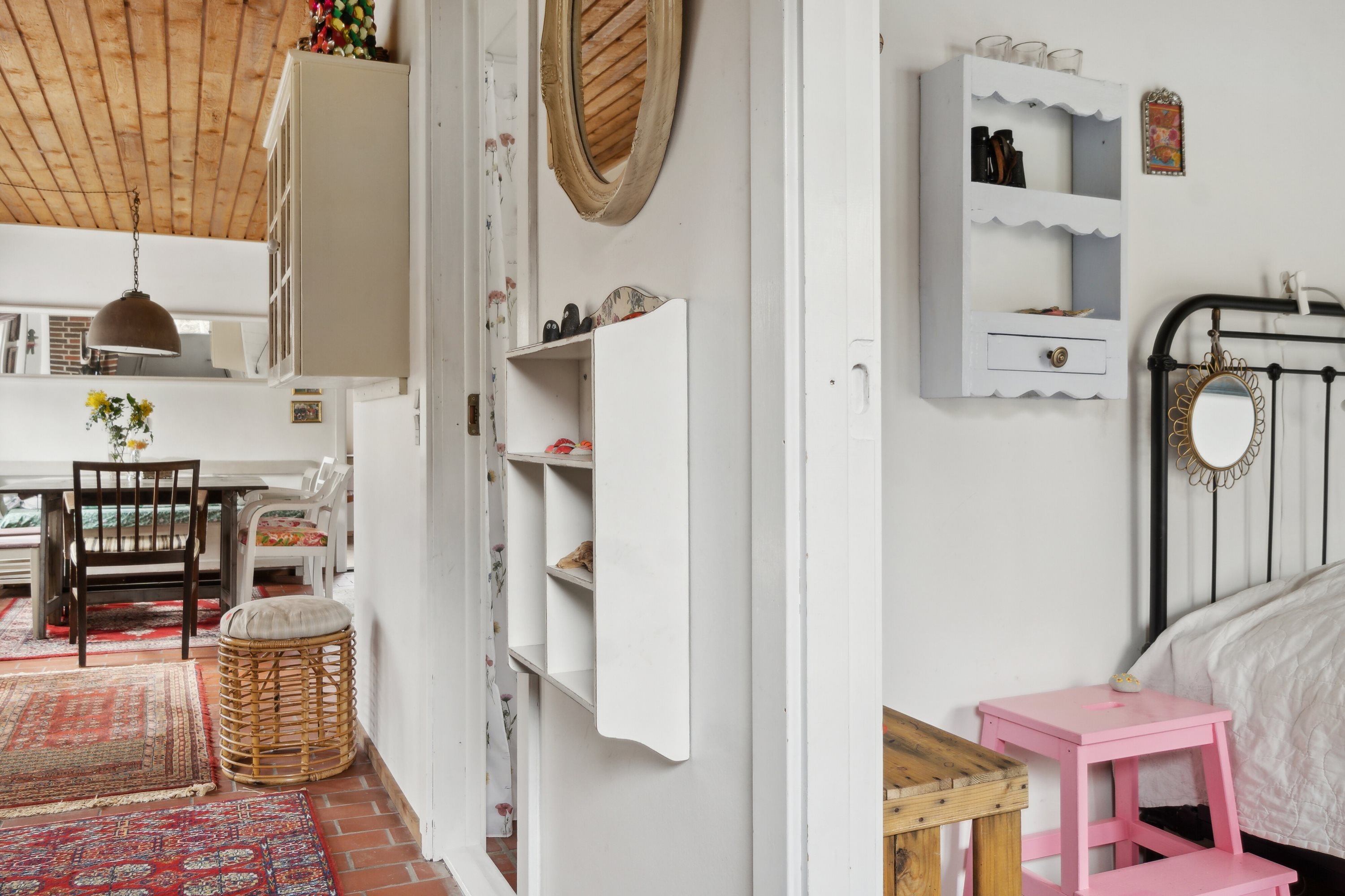 Fremhævet gang billede i fuldskærmstilstand. Billede af Lisbeths Vænge 3, Tibirke Sand, 3300 Frederiksværk