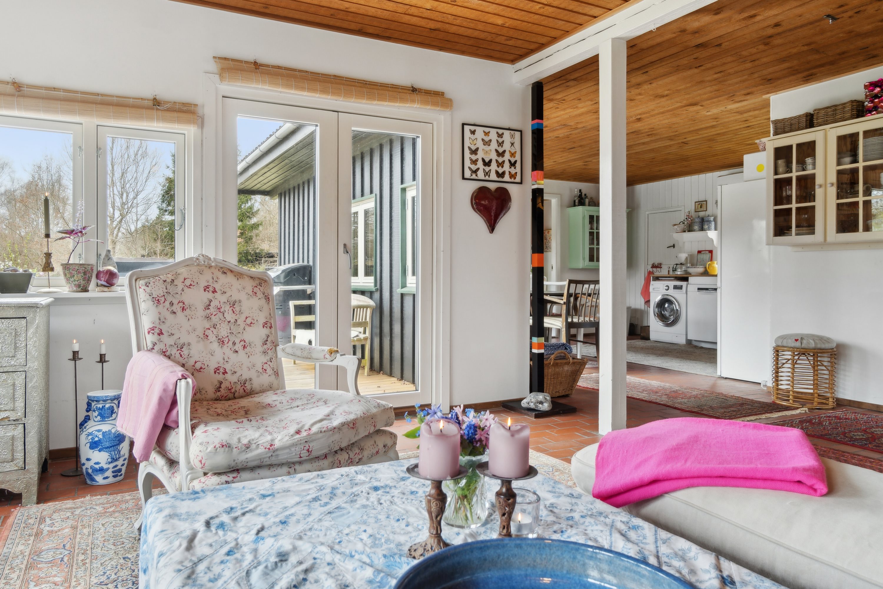 Fremhævet stue billede i fuldskærmstilstand. Billede af Lisbeths Vænge 3, Tibirke Sand, 3300 Frederiksværk