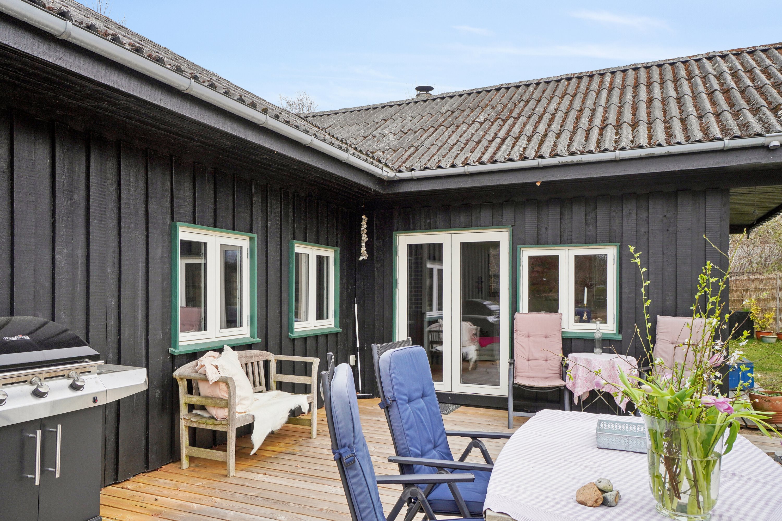 Fremhævet terrasse billede i fuldskærmstilstand. Billede af Lisbeths Vænge 3, Tibirke Sand, 3300 Frederiksværk