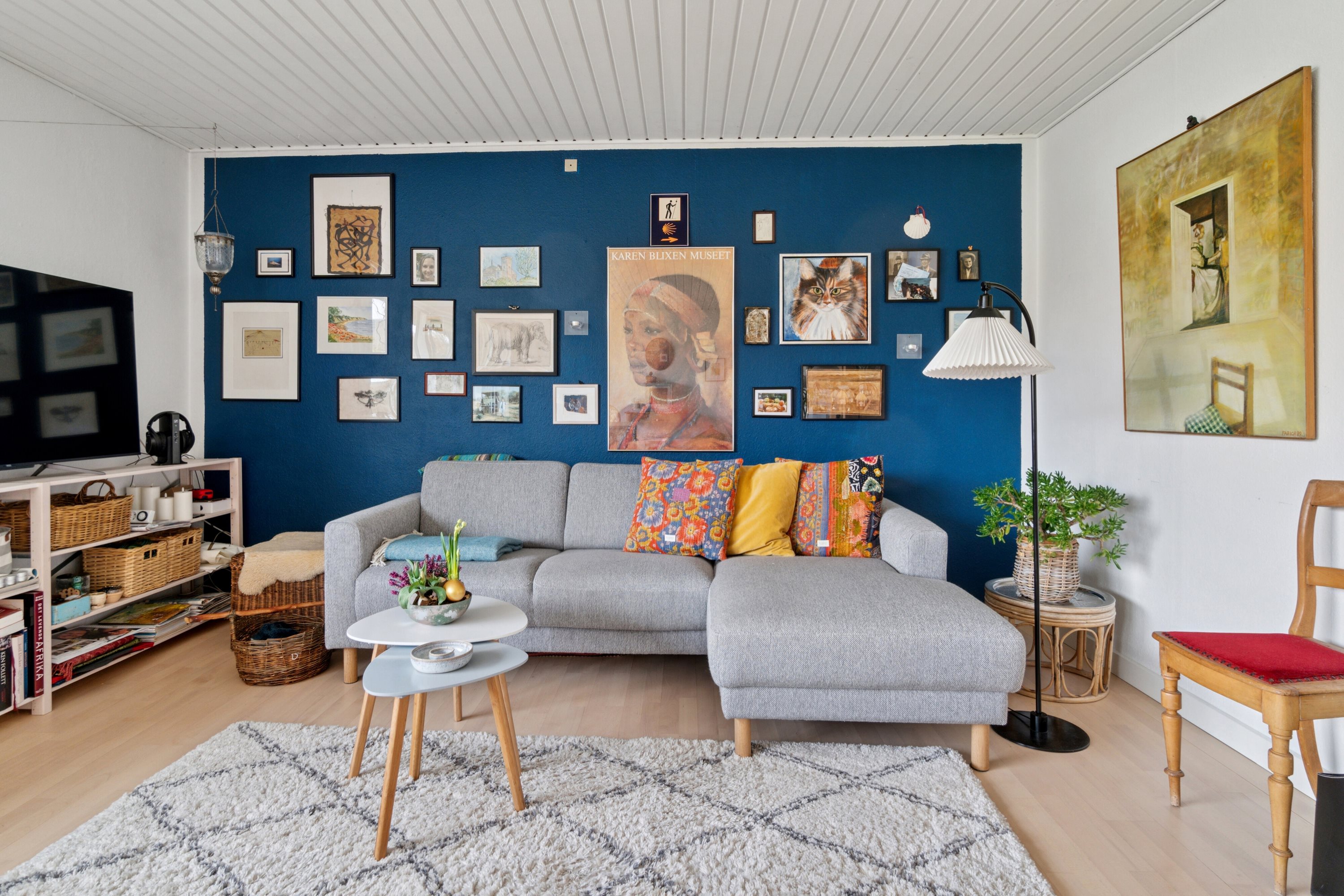 Fremhævet stue billede i fuldskærmstilstand. Billede af Engsvinget 13, 8462 Harlev J