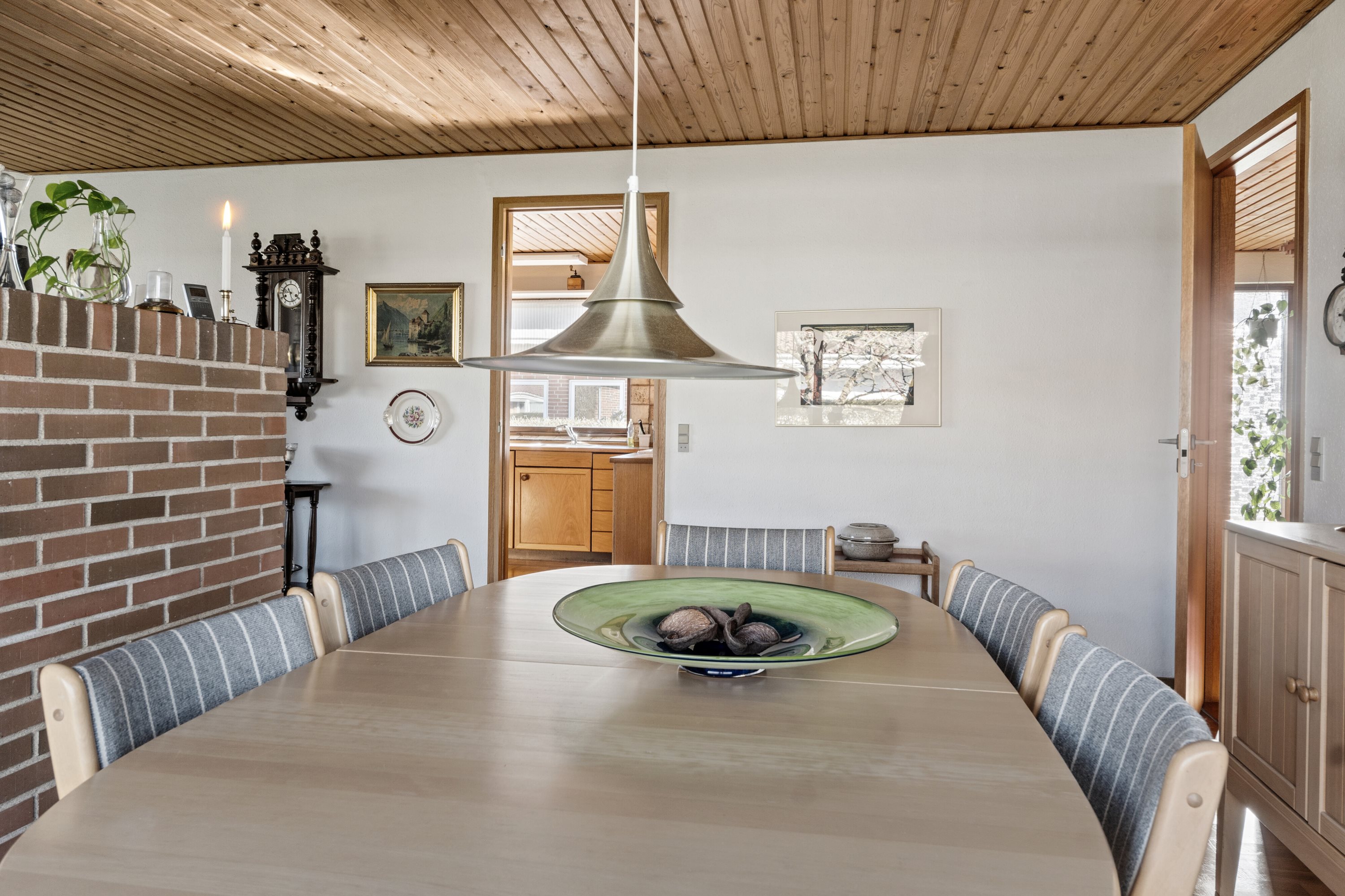 Fremhævet spisestue billede i fuldskærmstilstand. Billede af Svanevej 12, 4720 Præstø