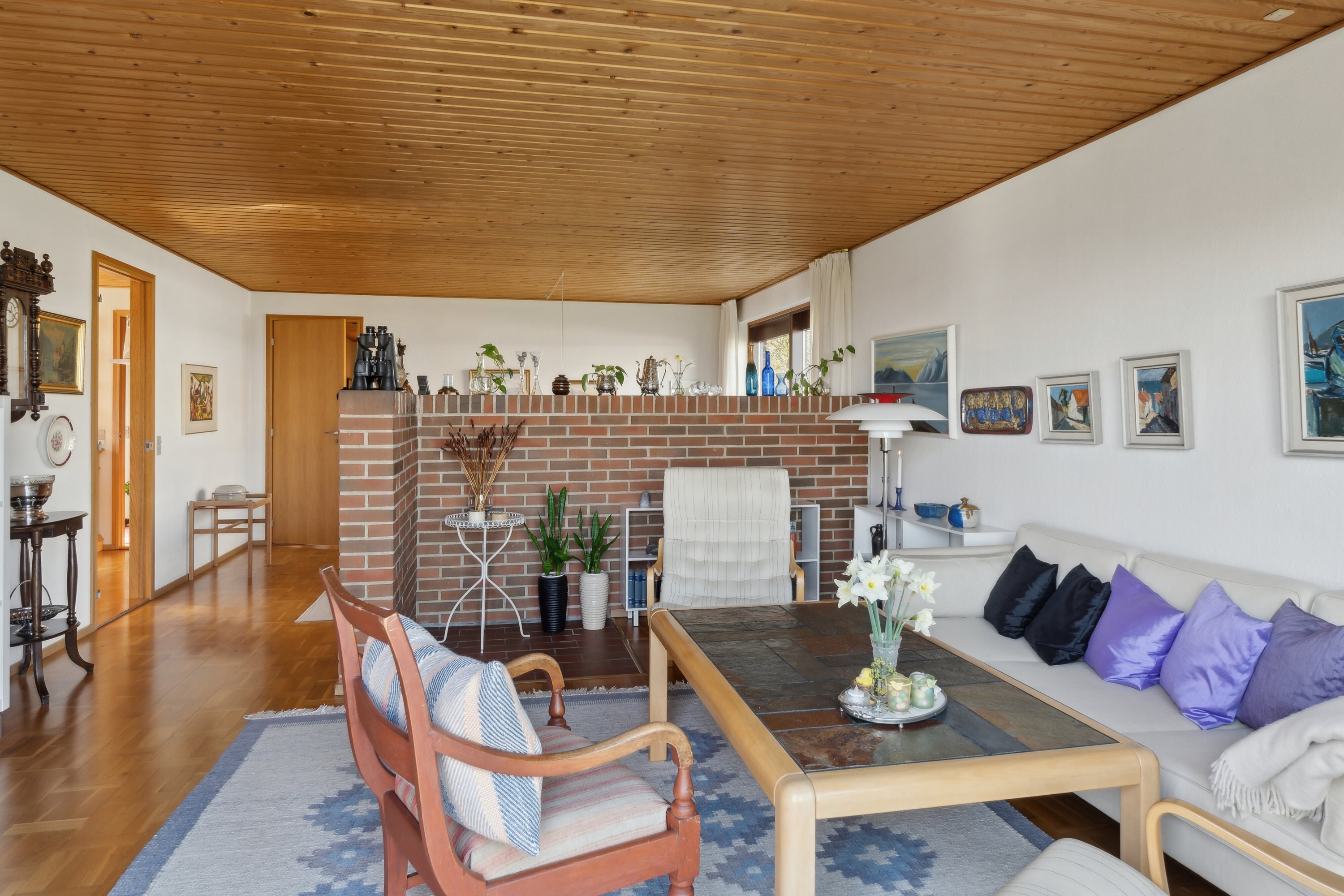 Fremhævet stue billede i fuldskærmstilstand. Billede af Svanevej 12, 4720 Præstø