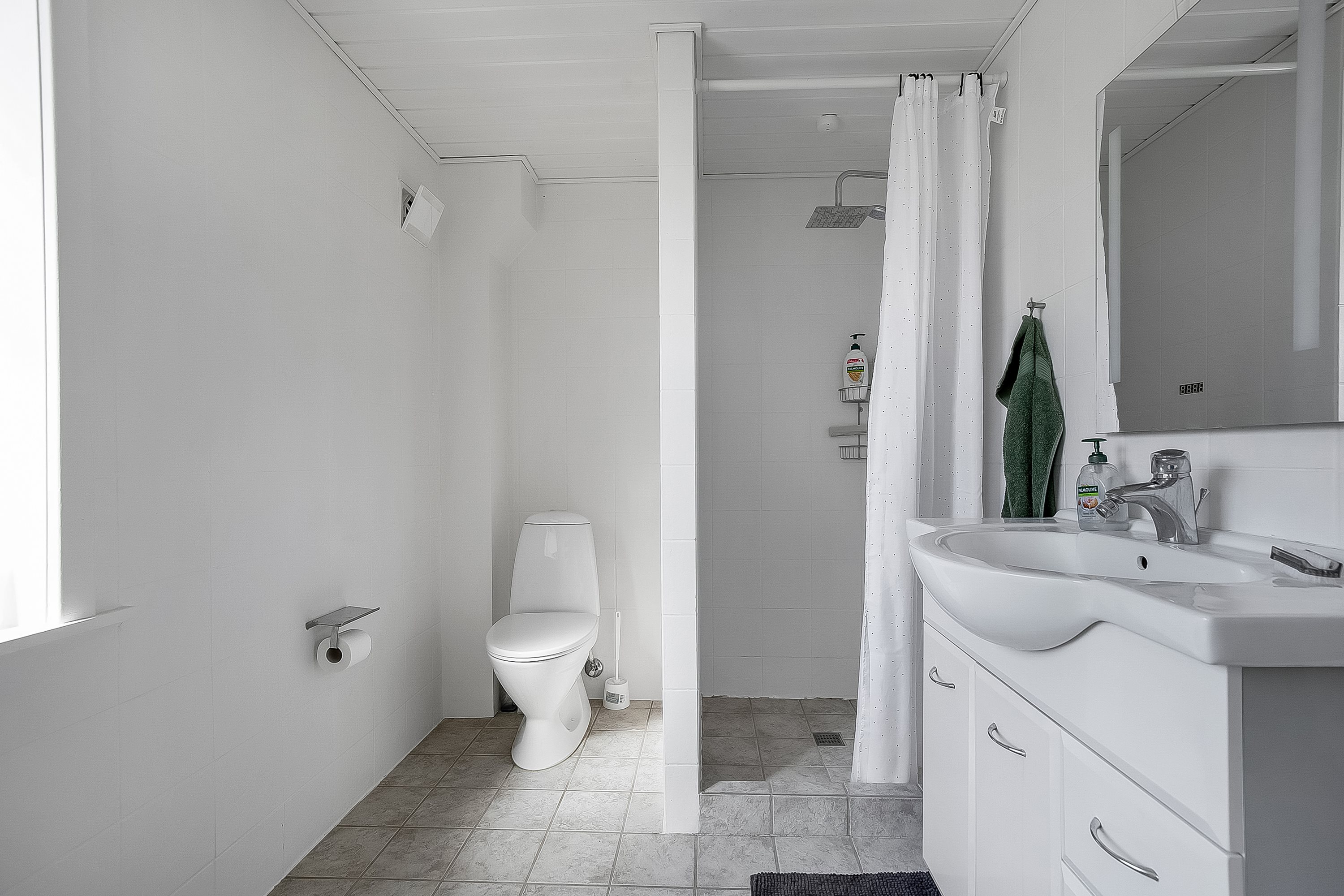 Fremhævet badeværelse billede i fuldskærmstilstand. Billede af Vongevej 8, Vindelev, 7300 Jelling