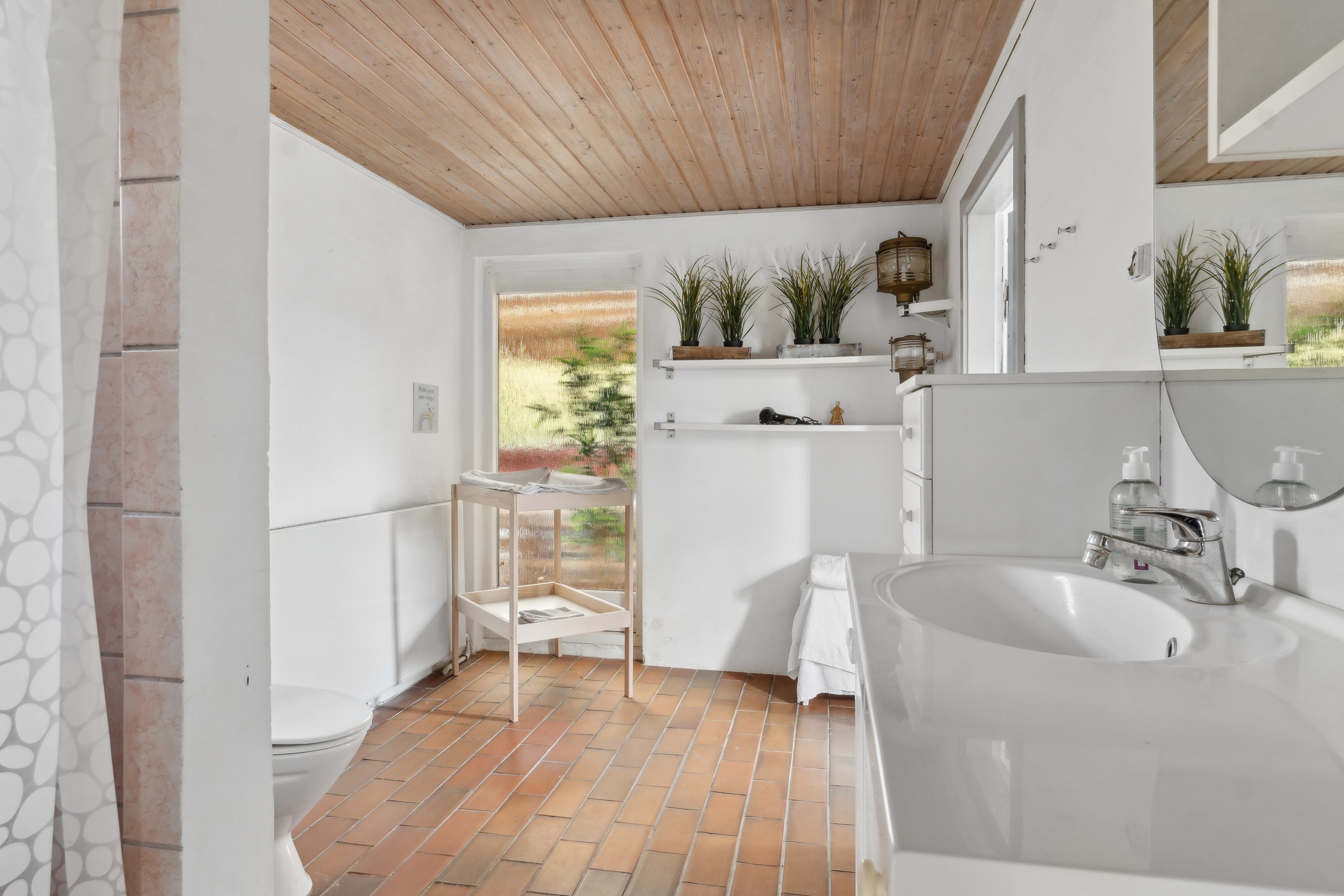 Fremhævet badeværelse billede i fuldskærmstilstand. Billede af Snøde Bygade 36, Snøde, 5953 Tranekær