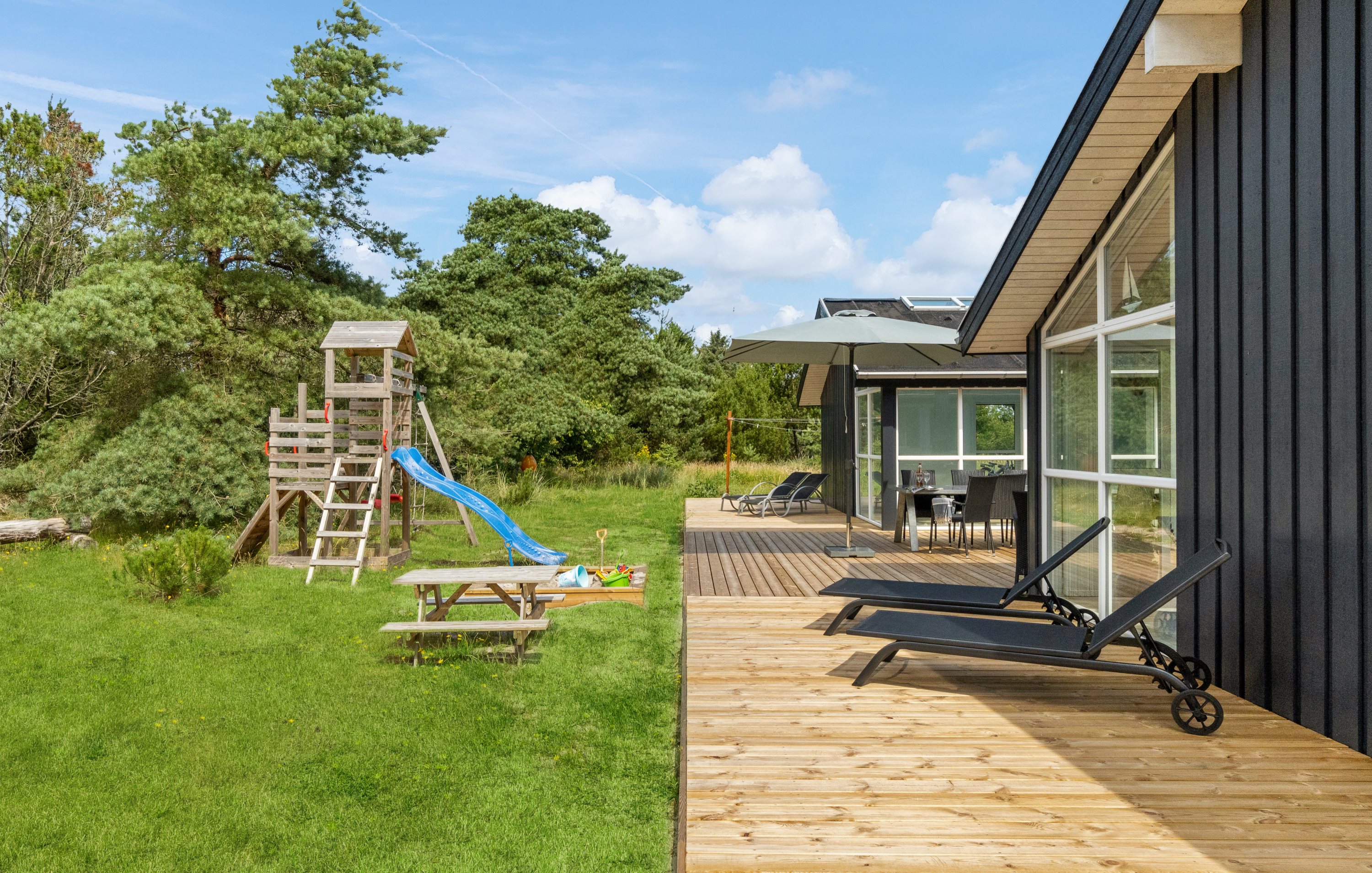 Fremhævet  billede i fuldskærmstilstand. Billede af Uranusvej 10, Skiveren, 9982 Ålbæk