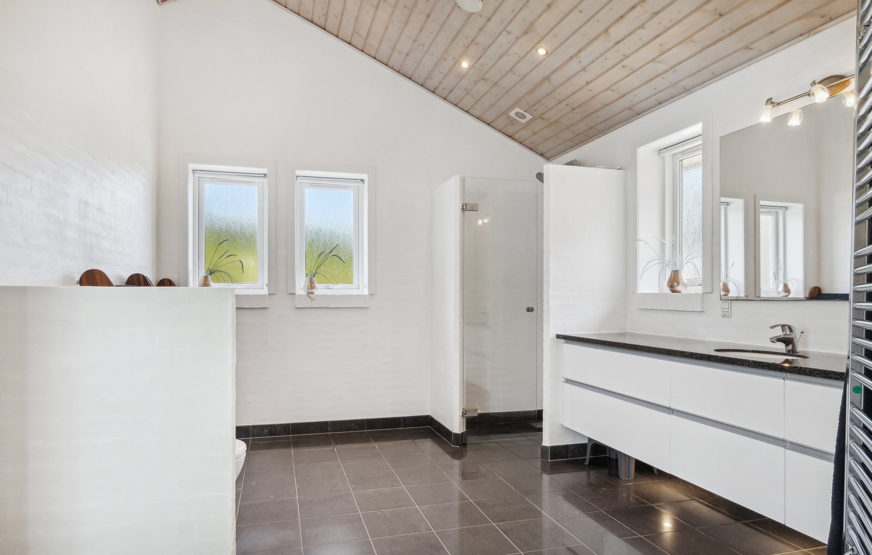 Fremhævet  billede i fuldskærmstilstand. Billede af Uranusvej 10, Skiveren, 9982 Ålbæk