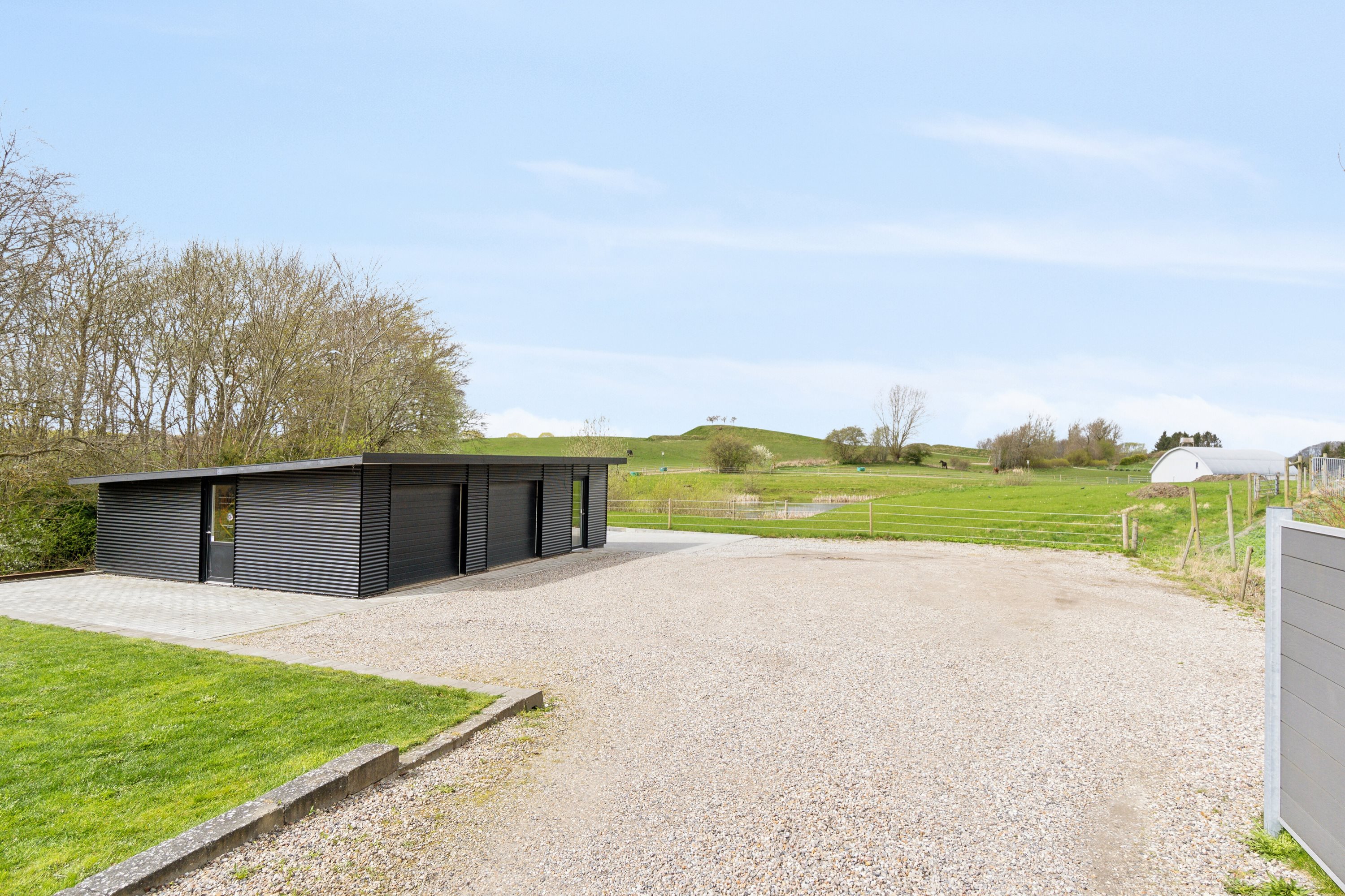 Fremhævet udendørs billede i fuldskærmstilstand. Billede af Assensvej 17, 5750 Ringe