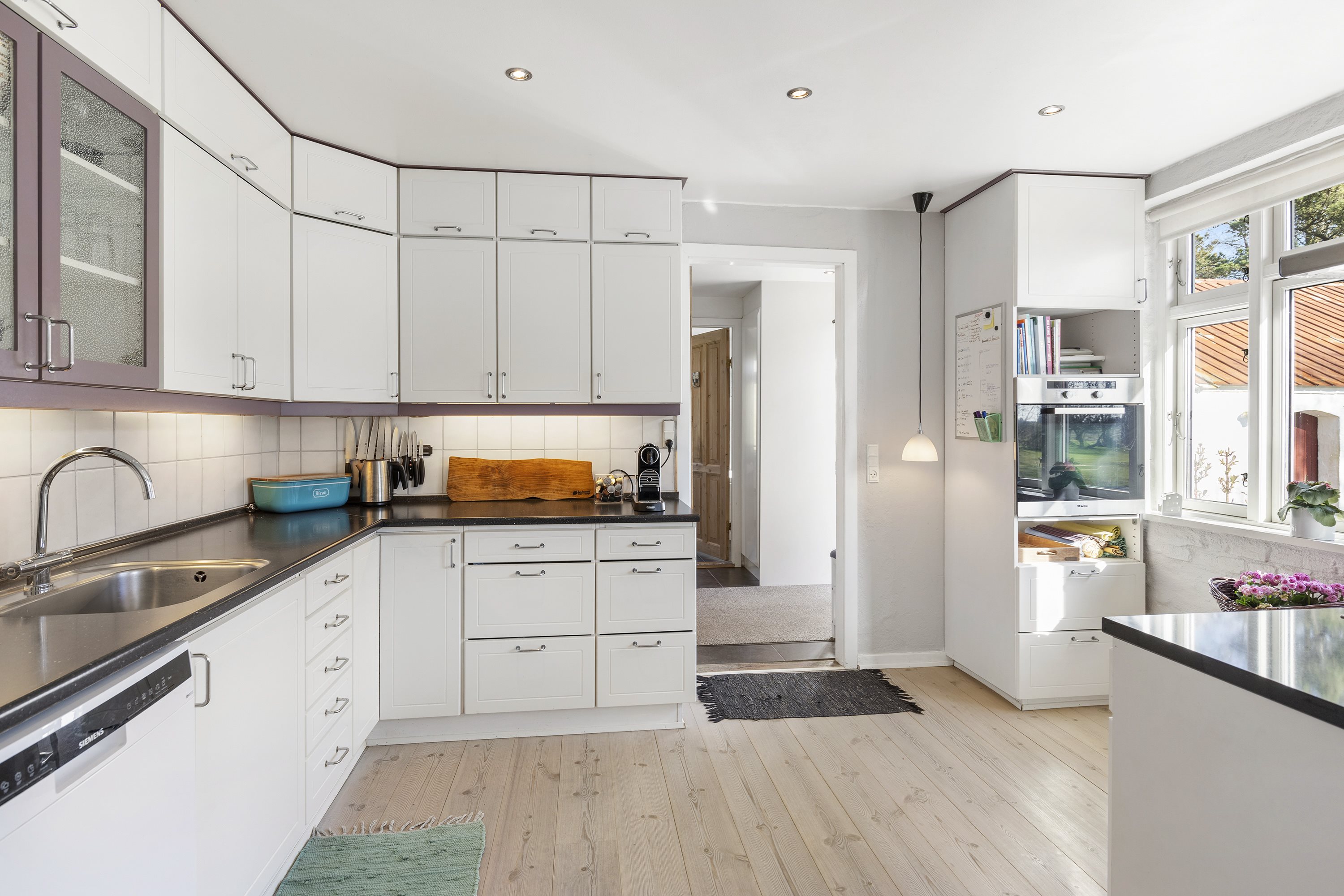 Miniaturebillede 1: køkken. Billede af Fristrupvej 75, Børglum, 9760 Vrå