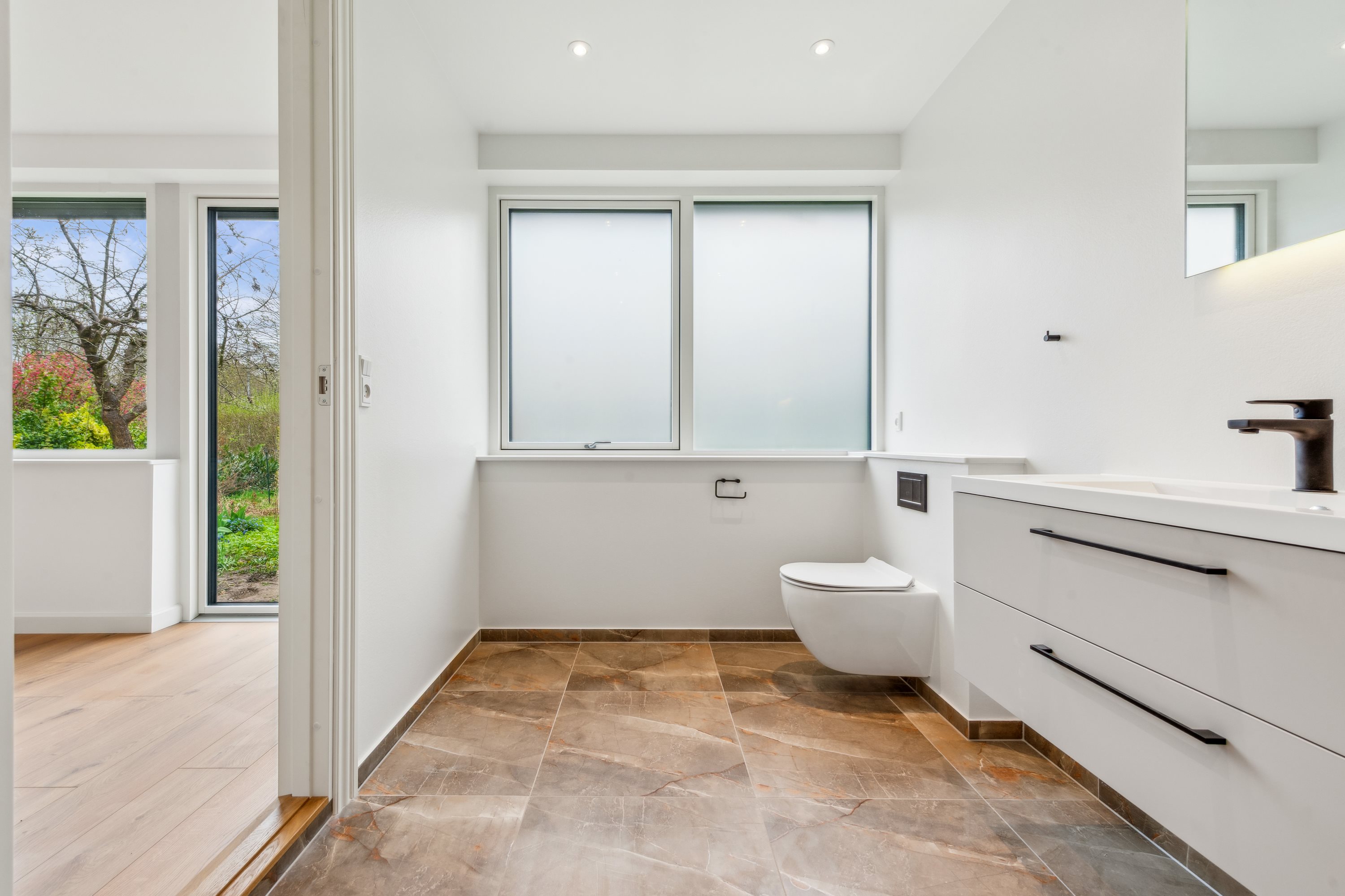 Fremhævet værelse billede i fuldskærmstilstand. Billede af Højager 14, 2670 Greve