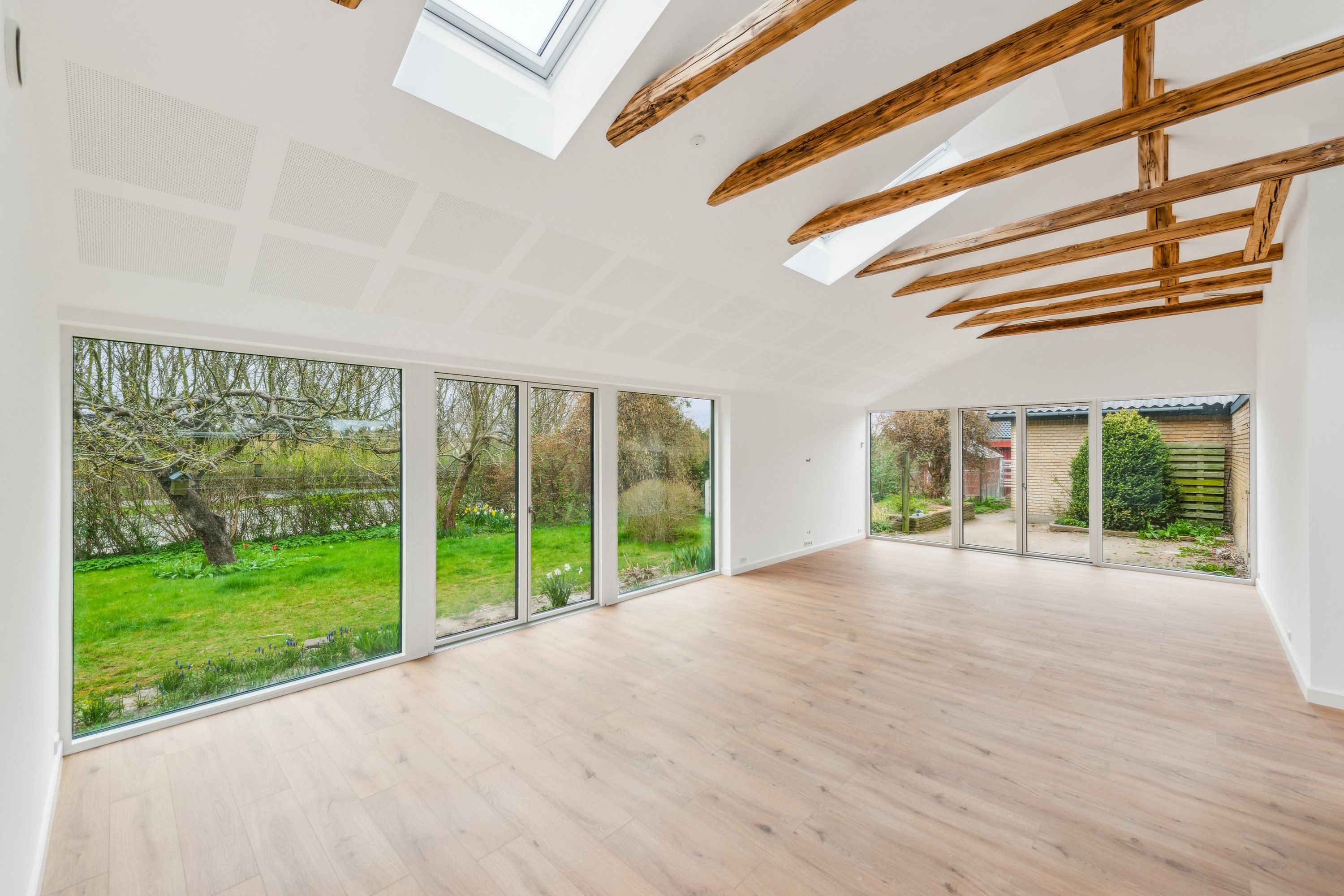 Fremhævet stue billede i fuldskærmstilstand. Billede af Højager 14, 2670 Greve