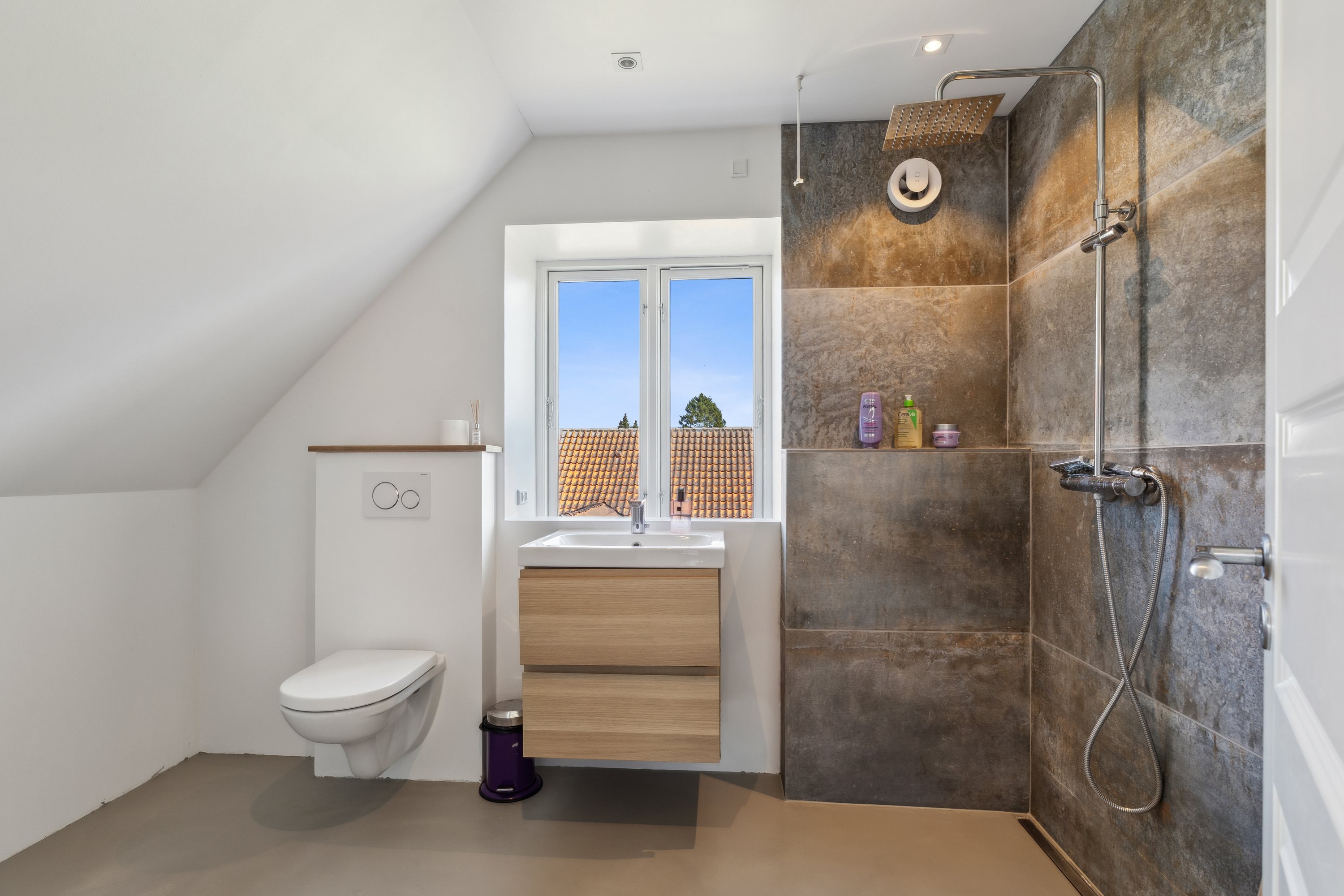 Fremhævet værelse billede i fuldskærmstilstand. Billede af Drosselvej 13, 2630 Taastrup