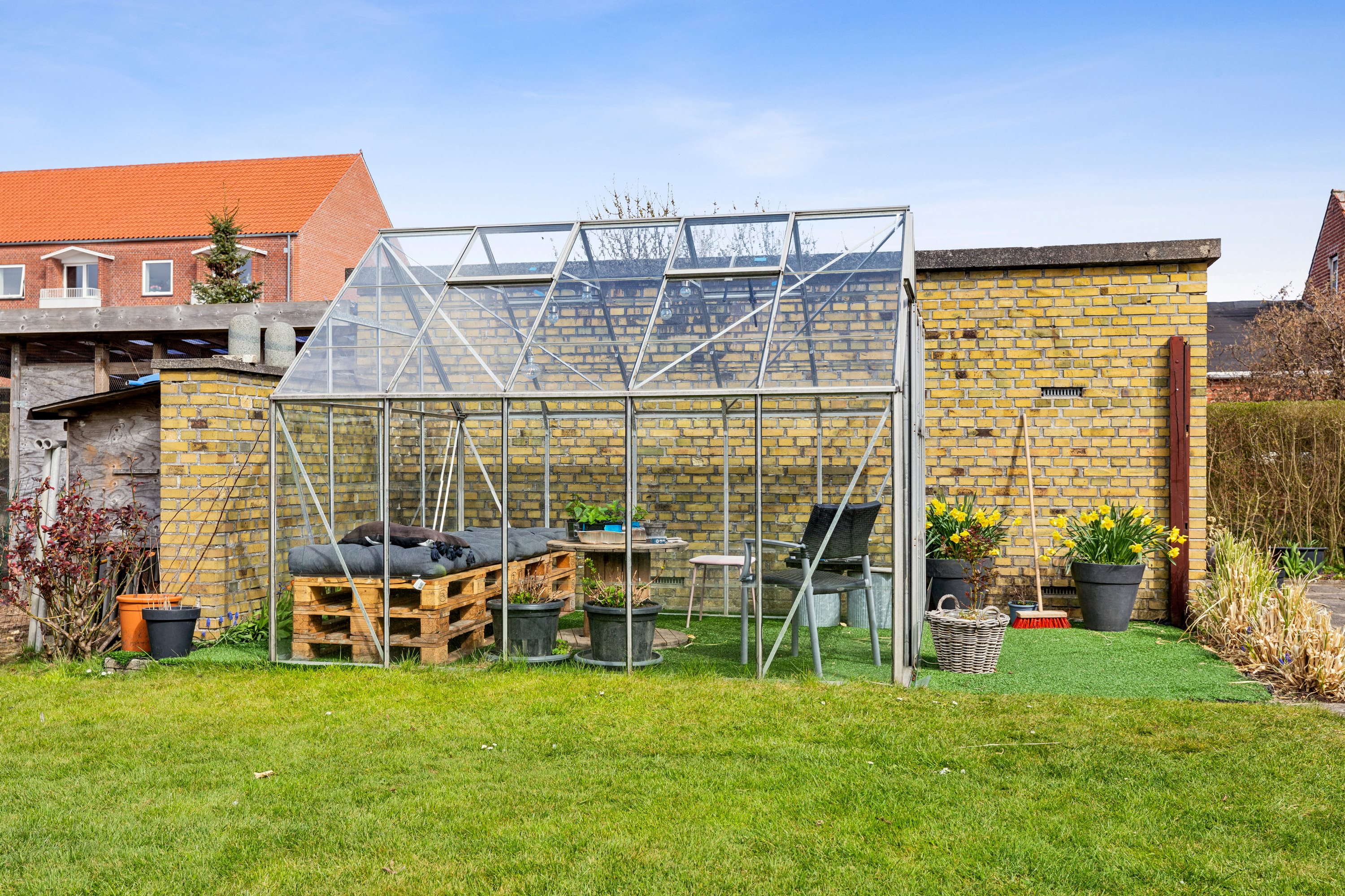 Fremhævet have billede i fuldskærmstilstand. Billede af Drosselvej 13, 2630 Taastrup