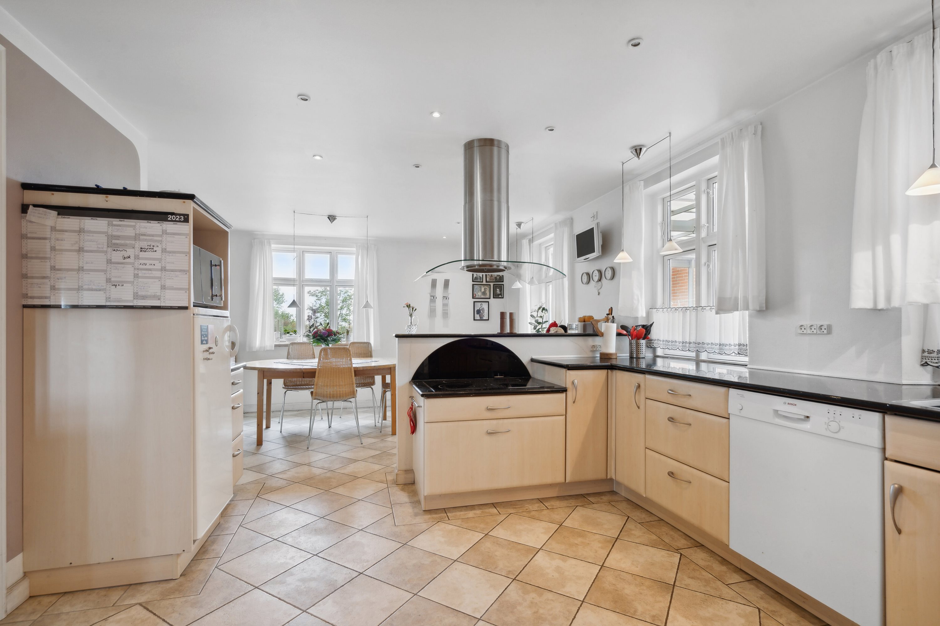 Fremhævet køkken billede i fuldskærmstilstand. Billede af Slettens Landevej 15, V Egense, 5400 Bogense