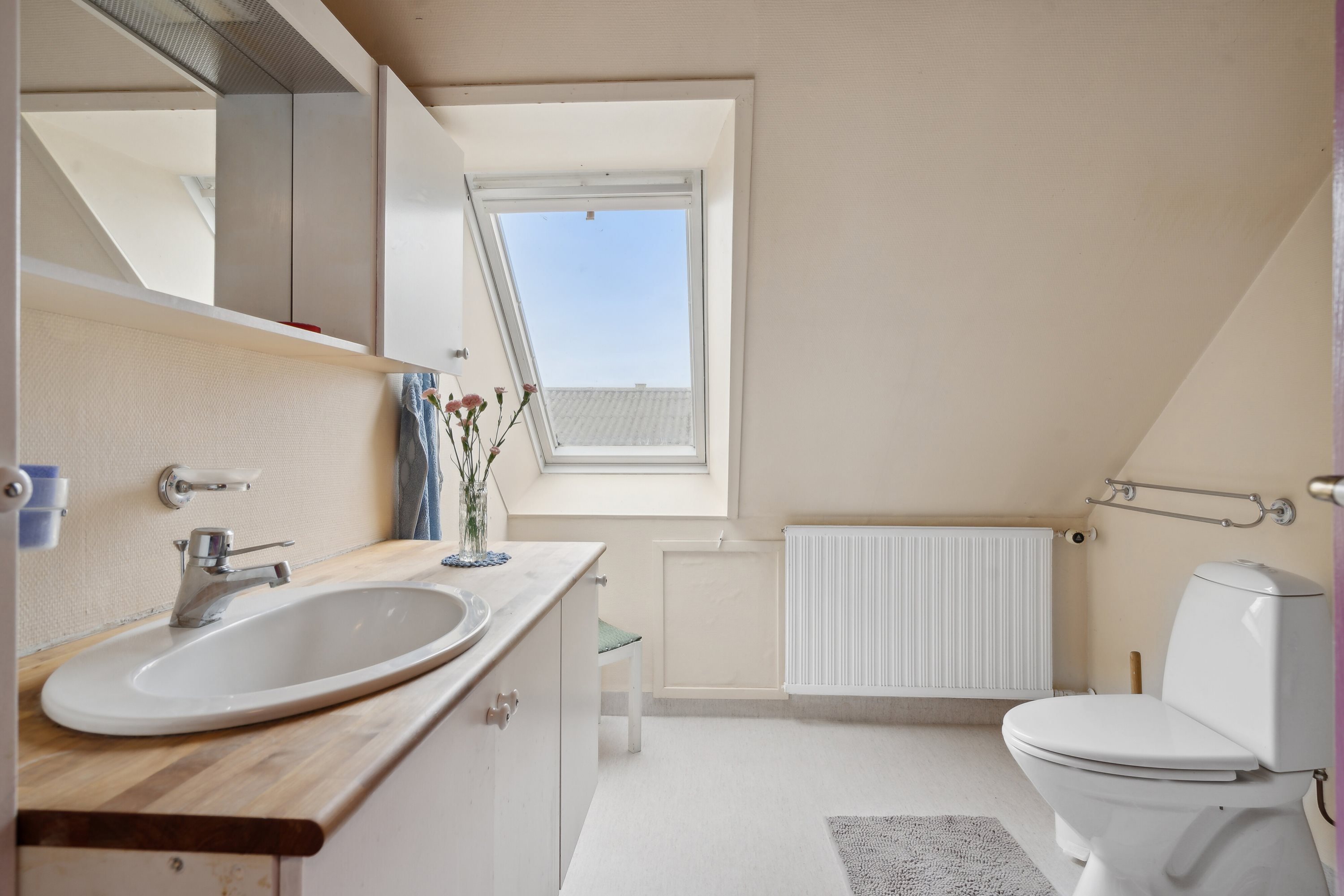 Fremhævet badeværelse billede i fuldskærmstilstand. Billede af Slettens Landevej 15, V Egense, 5400 Bogense