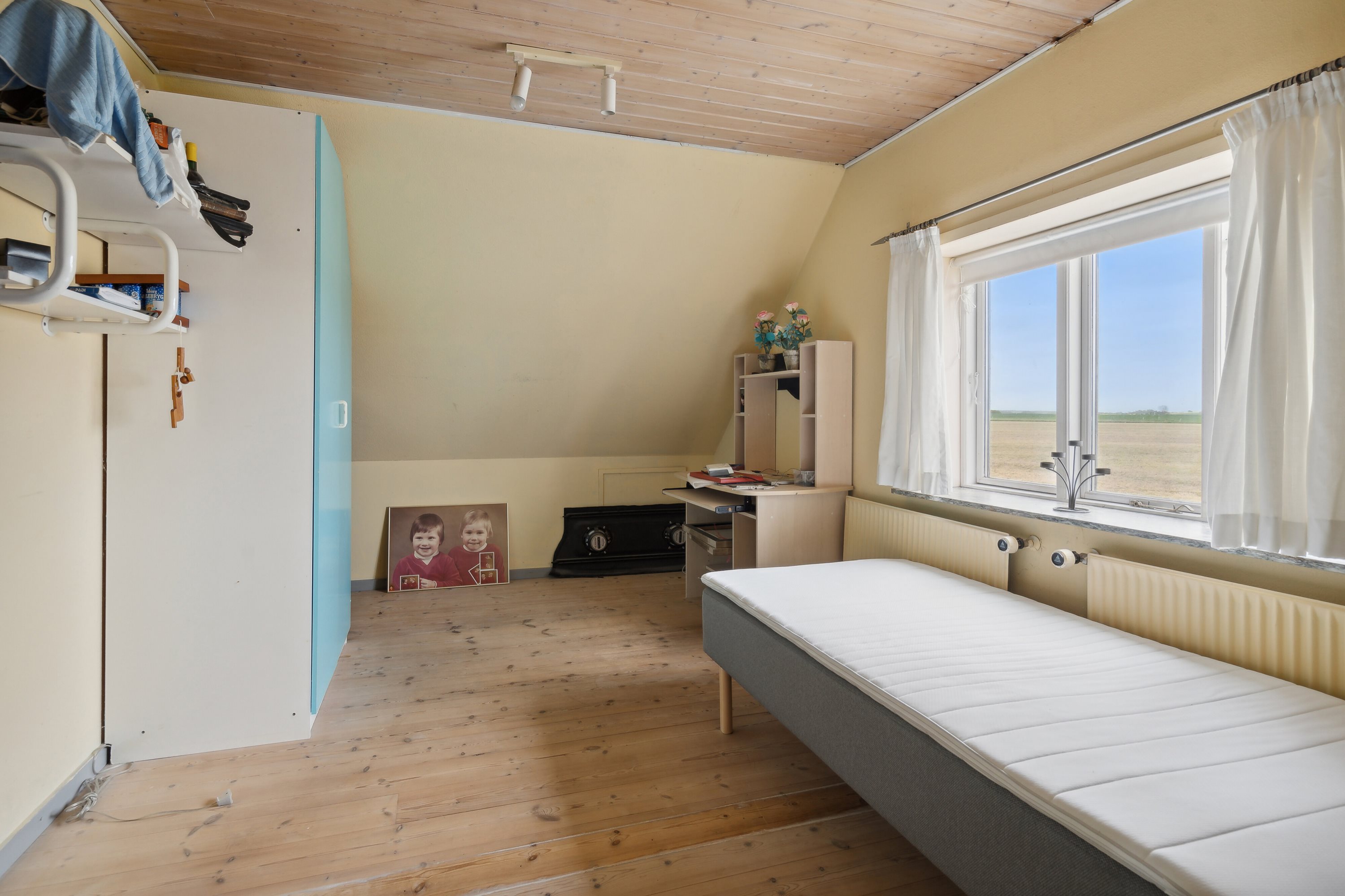 Fremhævet værelse billede i fuldskærmstilstand. Billede af Slettens Landevej 15, V Egense, 5400 Bogense