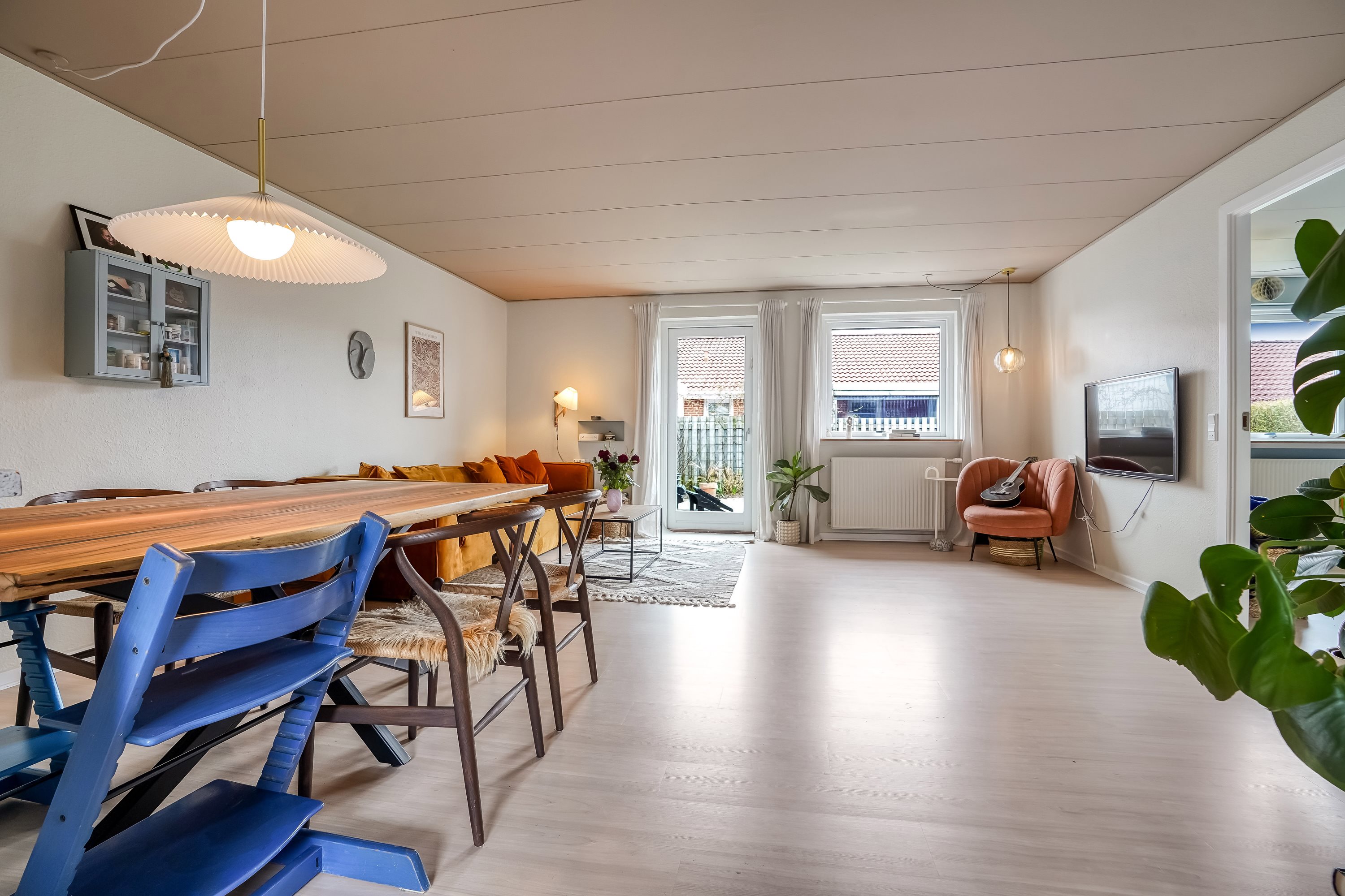 Fremhævet stue billede i fuldskærmstilstand. Billede af Toftekær 61B, 5471 Søndersø