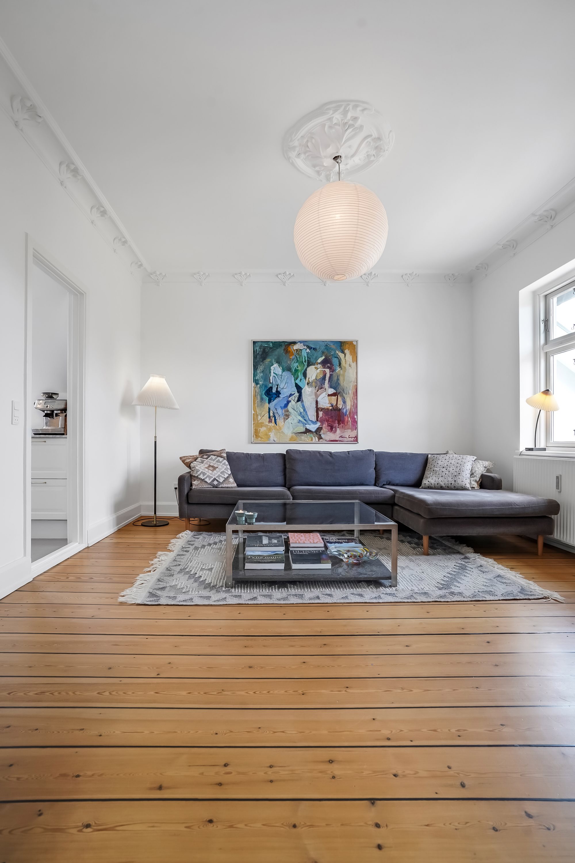 Fremhævet stue billede i fuldskærmstilstand. Billede af Fasanvej 25, 1., 5230 Odense M