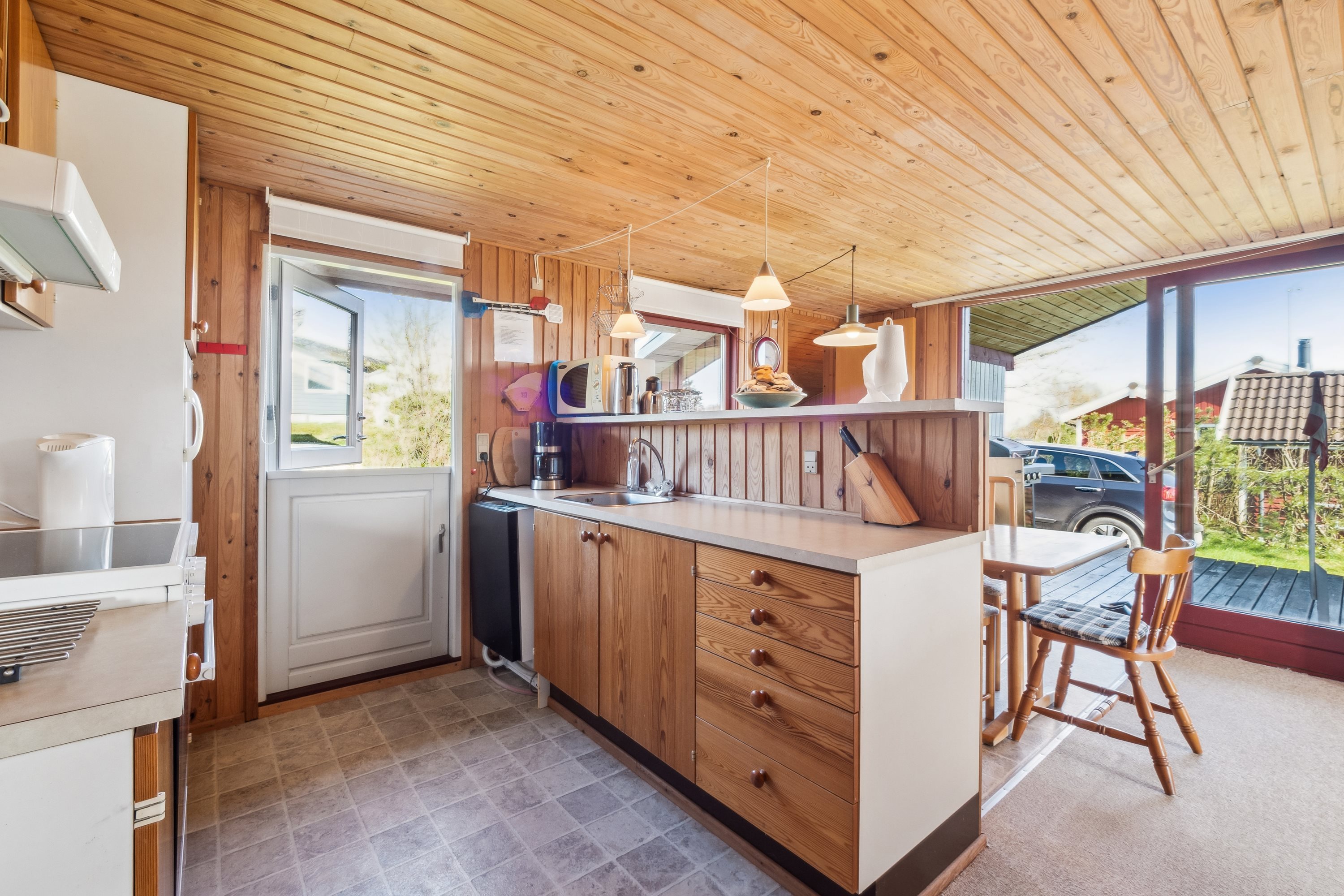 Fremhævet køkken billede i fuldskærmstilstand. Billede af Stranddalen 135, Eskov, 7870 Roslev