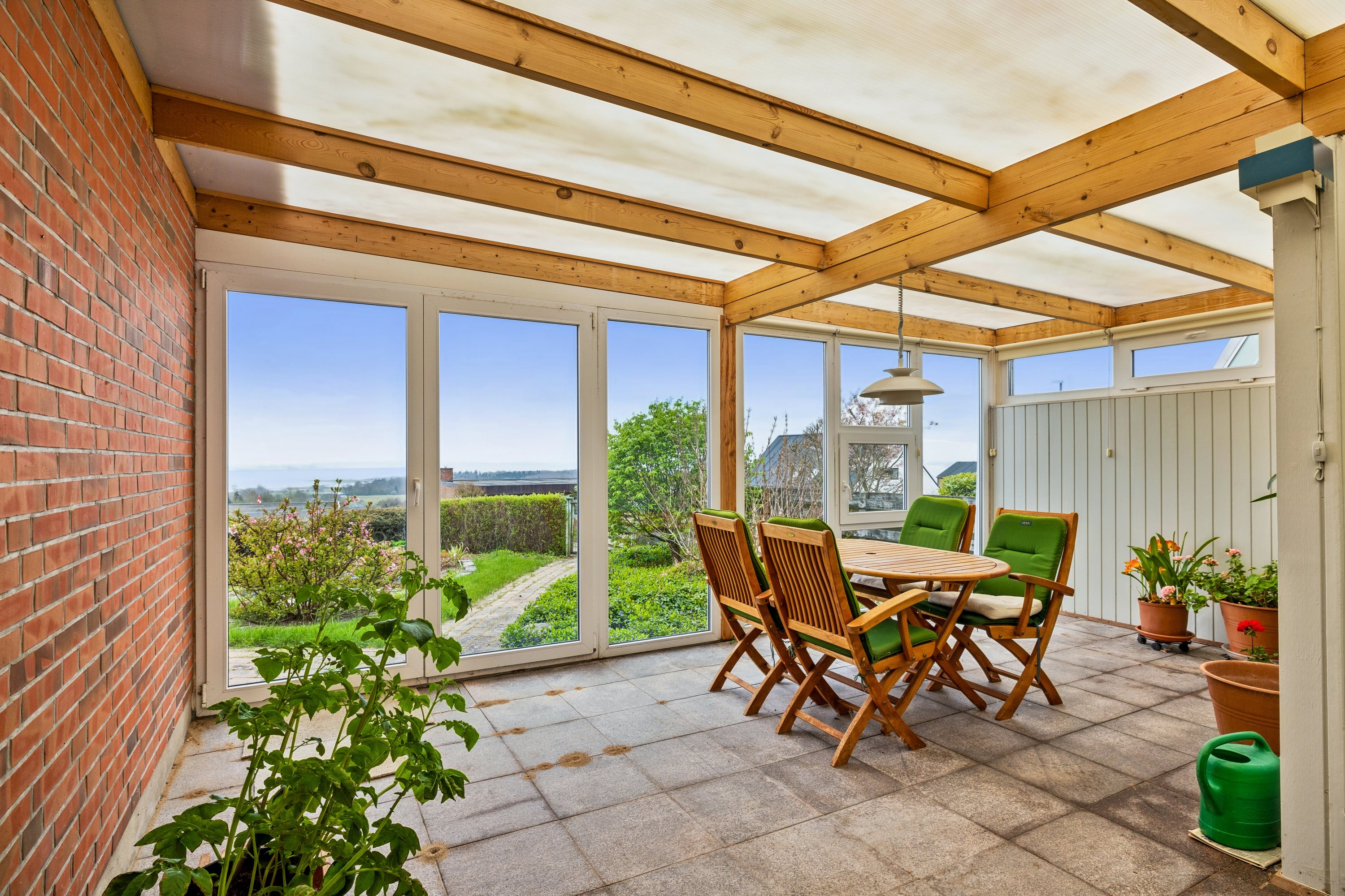 Fremhævet udestue billede i fuldskærmstilstand. Billede af Baunevænget 14, 8410 Rønde