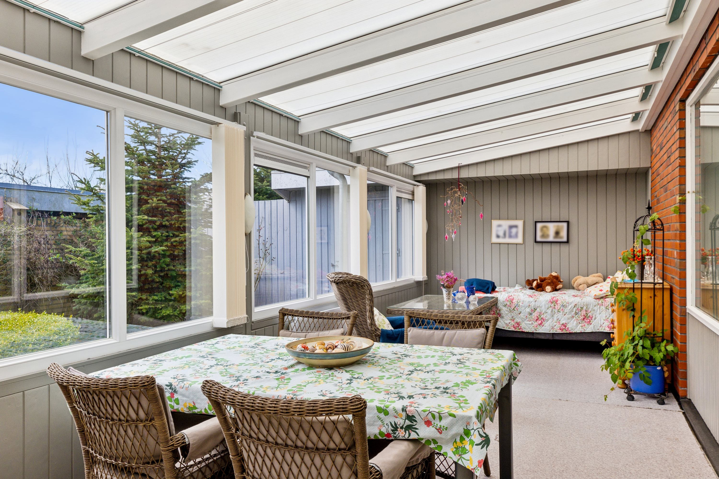 Fremhævet udestue billede i fuldskærmstilstand. Billede af Drosselvænget 1, 6760 Ribe