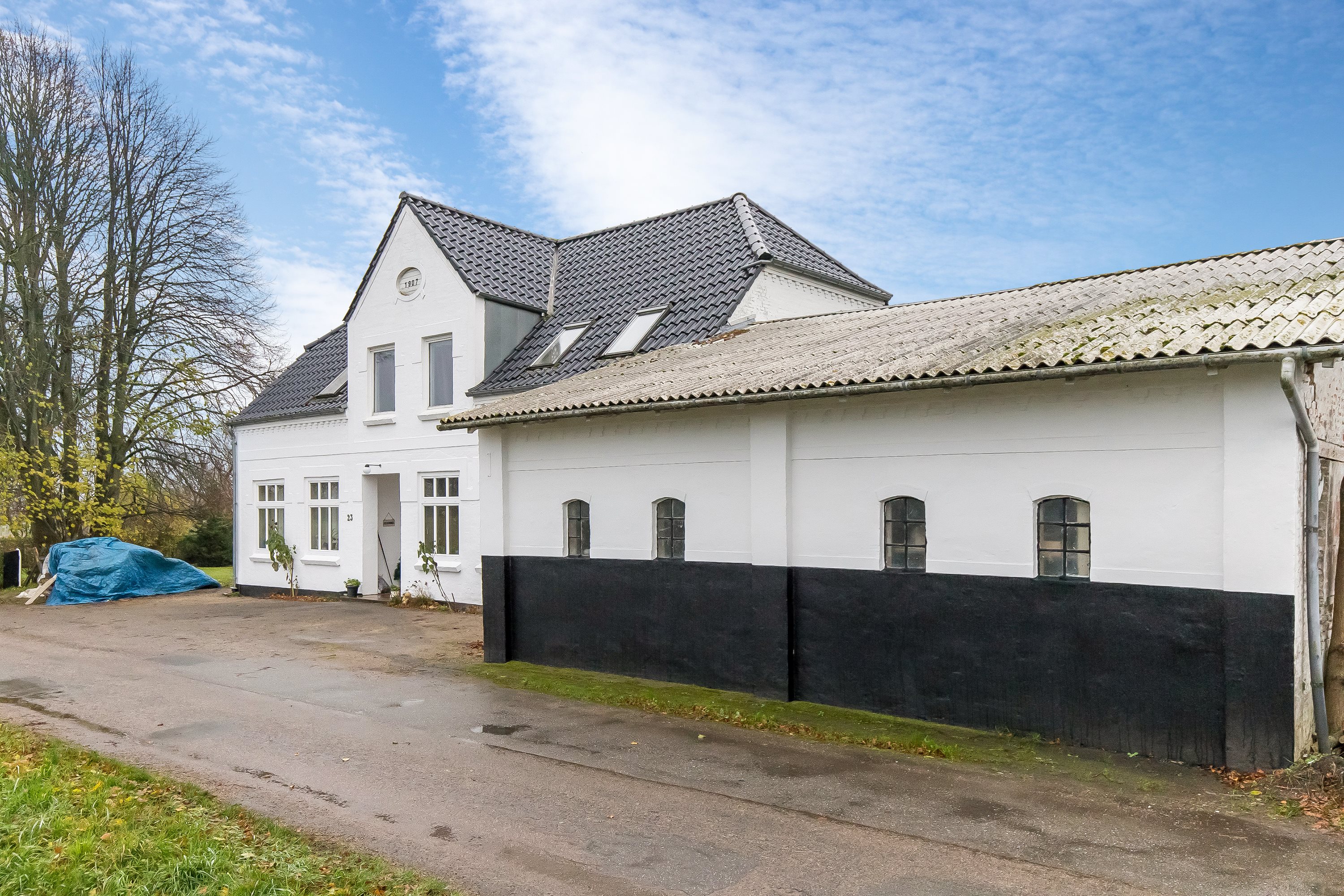 Fremhævet ejendommen billede i fuldskærmstilstand. Billede af Favrvrå Bygade 23, 6070 Christiansfeld