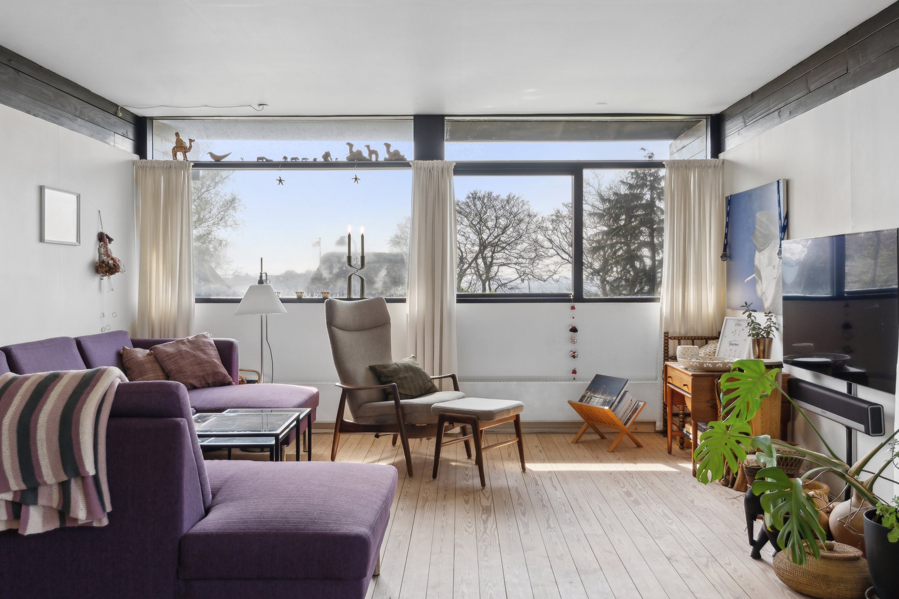 Fremhævet stue billede i fuldskærmstilstand. Billede af Baldersvænget 10, Thurø, 5700 Svendborg