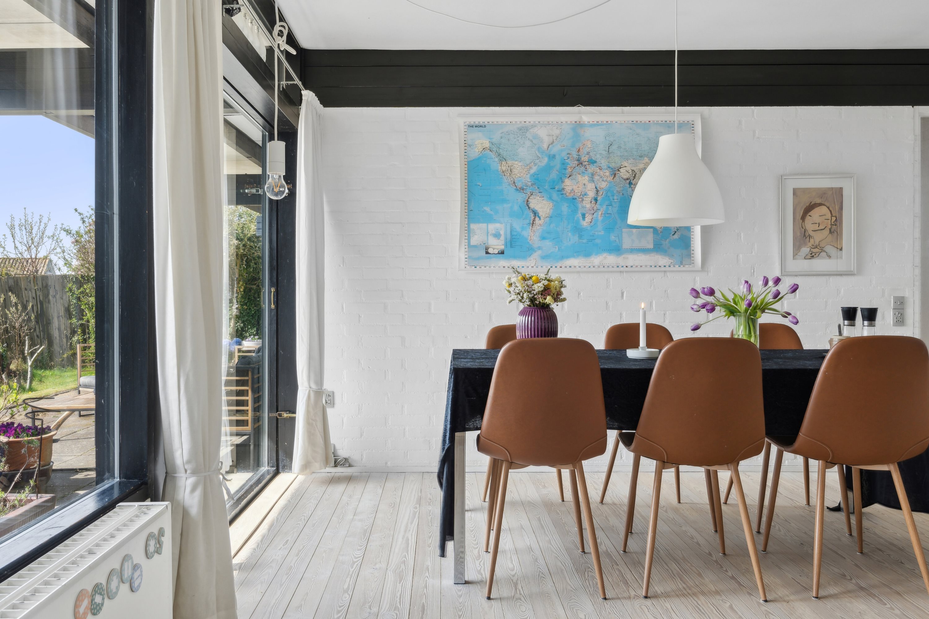 Fremhævet spisestue billede i fuldskærmstilstand. Billede af Baldersvænget 10, Thurø, 5700 Svendborg