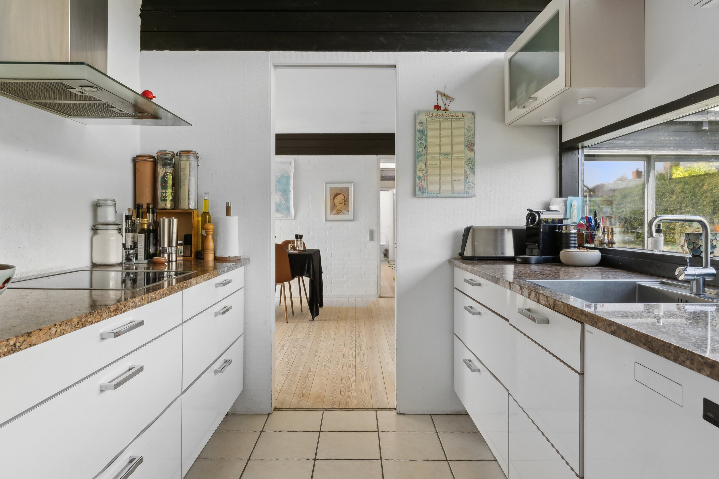 Fremhævet køkken billede i fuldskærmstilstand. Billede af Baldersvænget 10, Thurø, 5700 Svendborg
