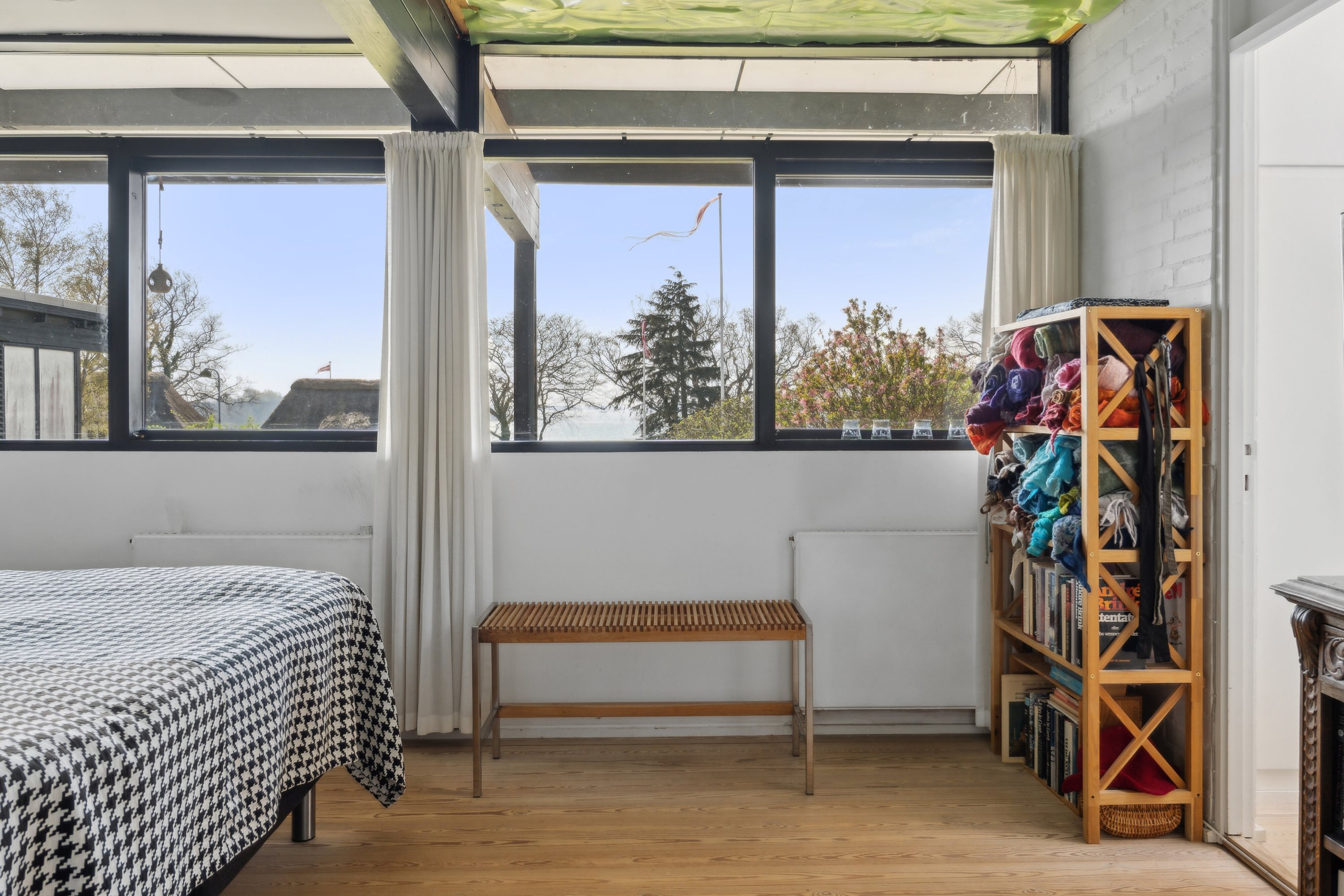 Fremhævet soveværelse billede i fuldskærmstilstand. Billede af Baldersvænget 10, Thurø, 5700 Svendborg