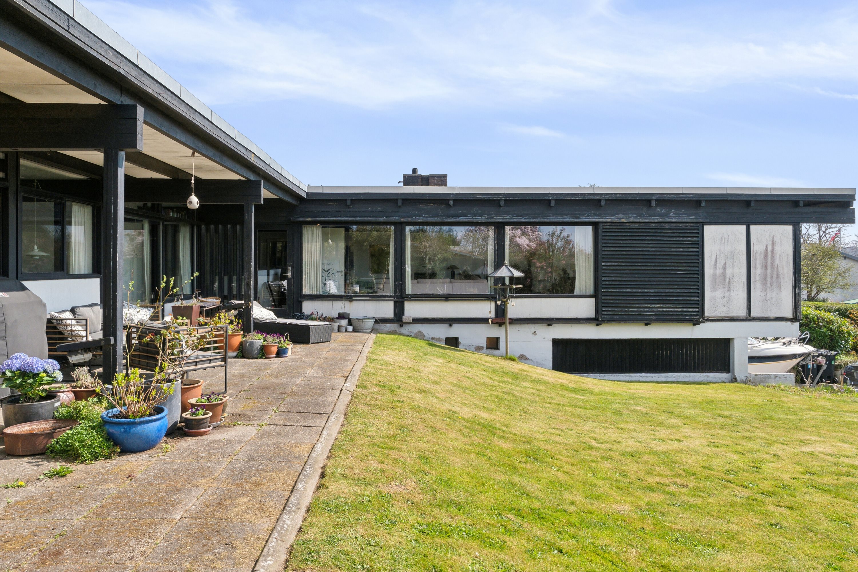 Fremhævet set fra haven billede i fuldskærmstilstand. Billede af Baldersvænget 10, Thurø, 5700 Svendborg