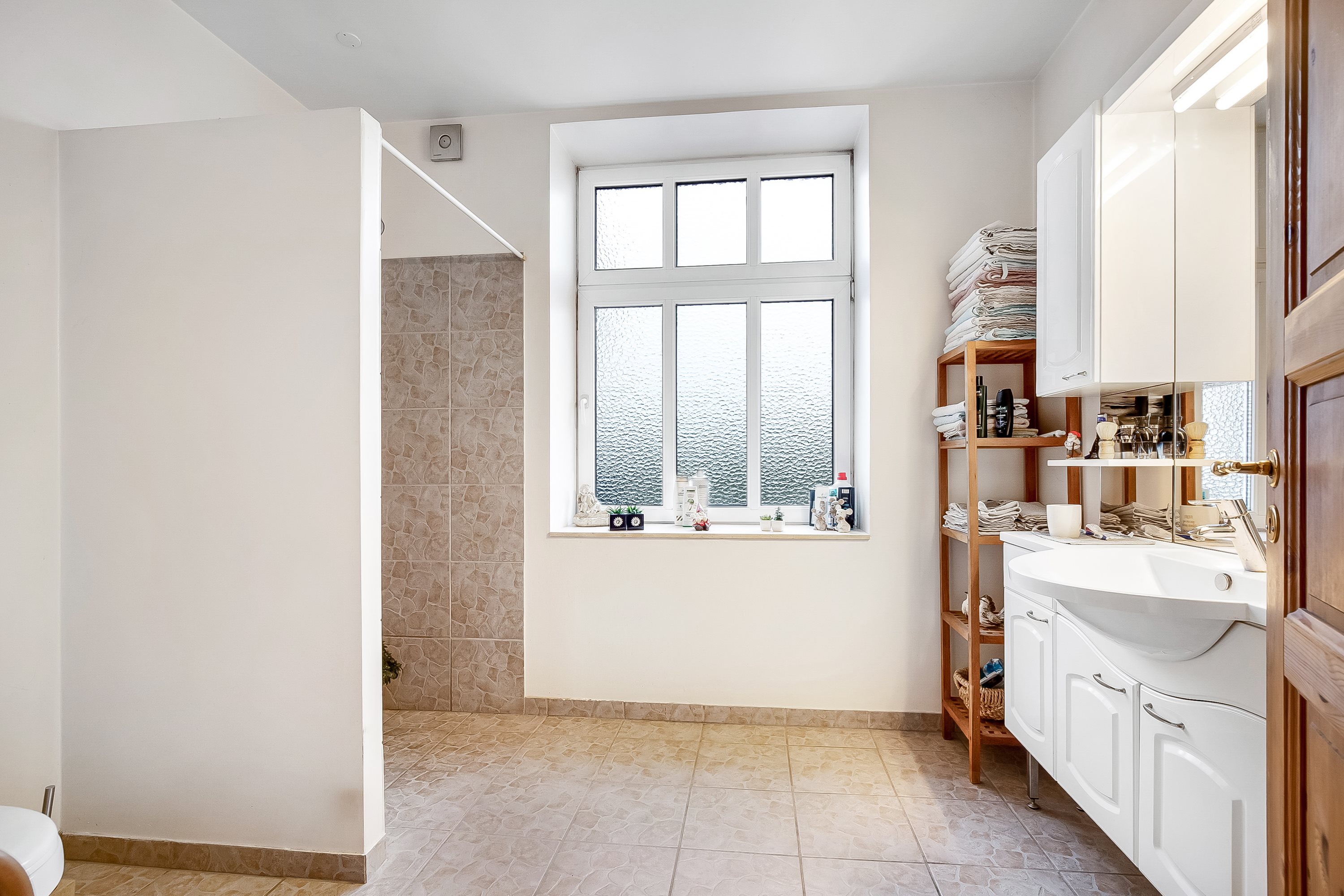 Fremhævet badeværelse billede i fuldskærmstilstand. Billede af Favrvrå Bygade 23, 6070 Christiansfeld