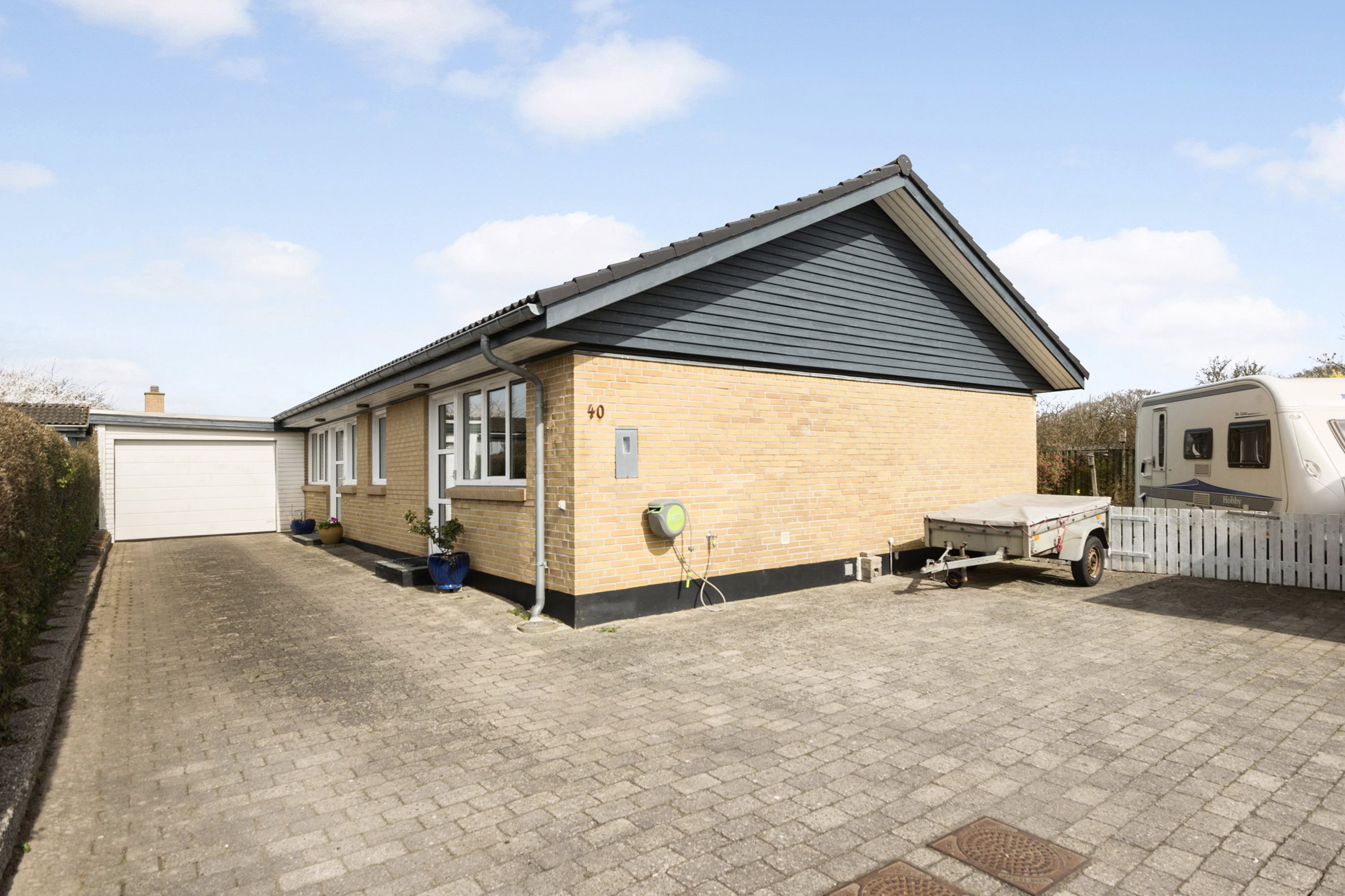 Miniaturebillede 1: . Billede af Skolegade 40, Hou, 8300 Odder