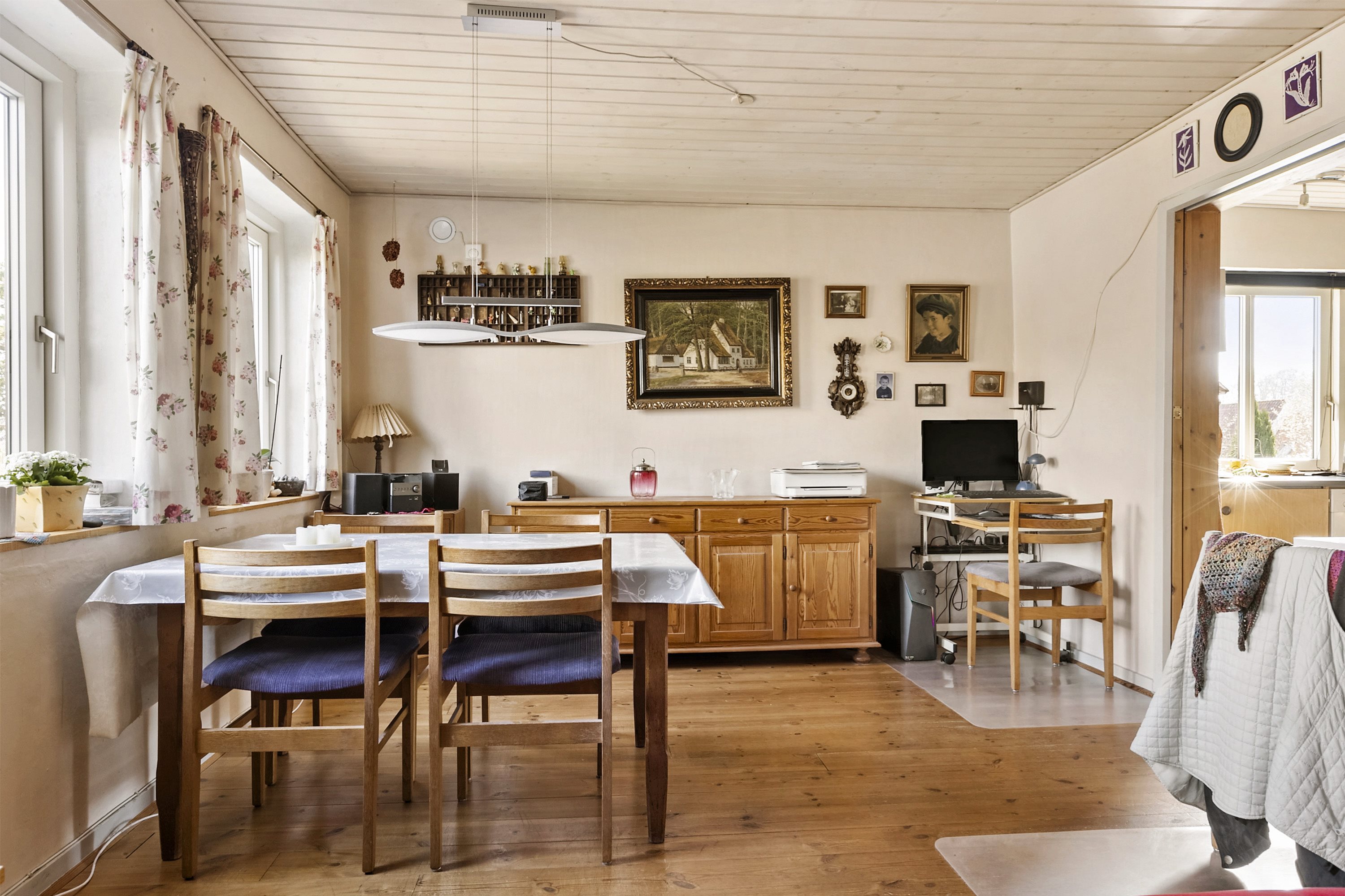 Fremhævet spisestue billede i fuldskærmstilstand. Billede af Lindbjerg 43, 6200 Aabenraa