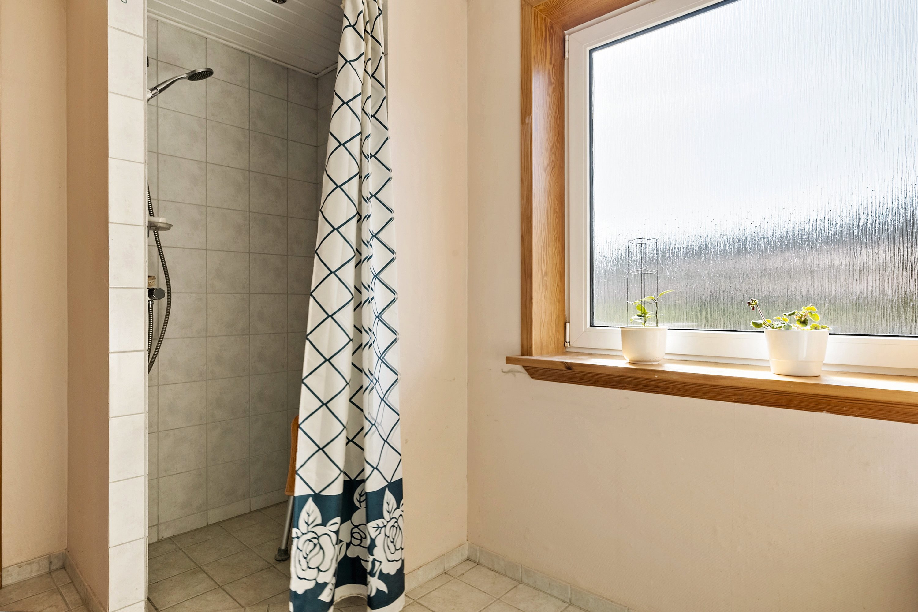 Fremhævet badeværelse billede i fuldskærmstilstand. Billede af Lindbjerg 43, 6200 Aabenraa