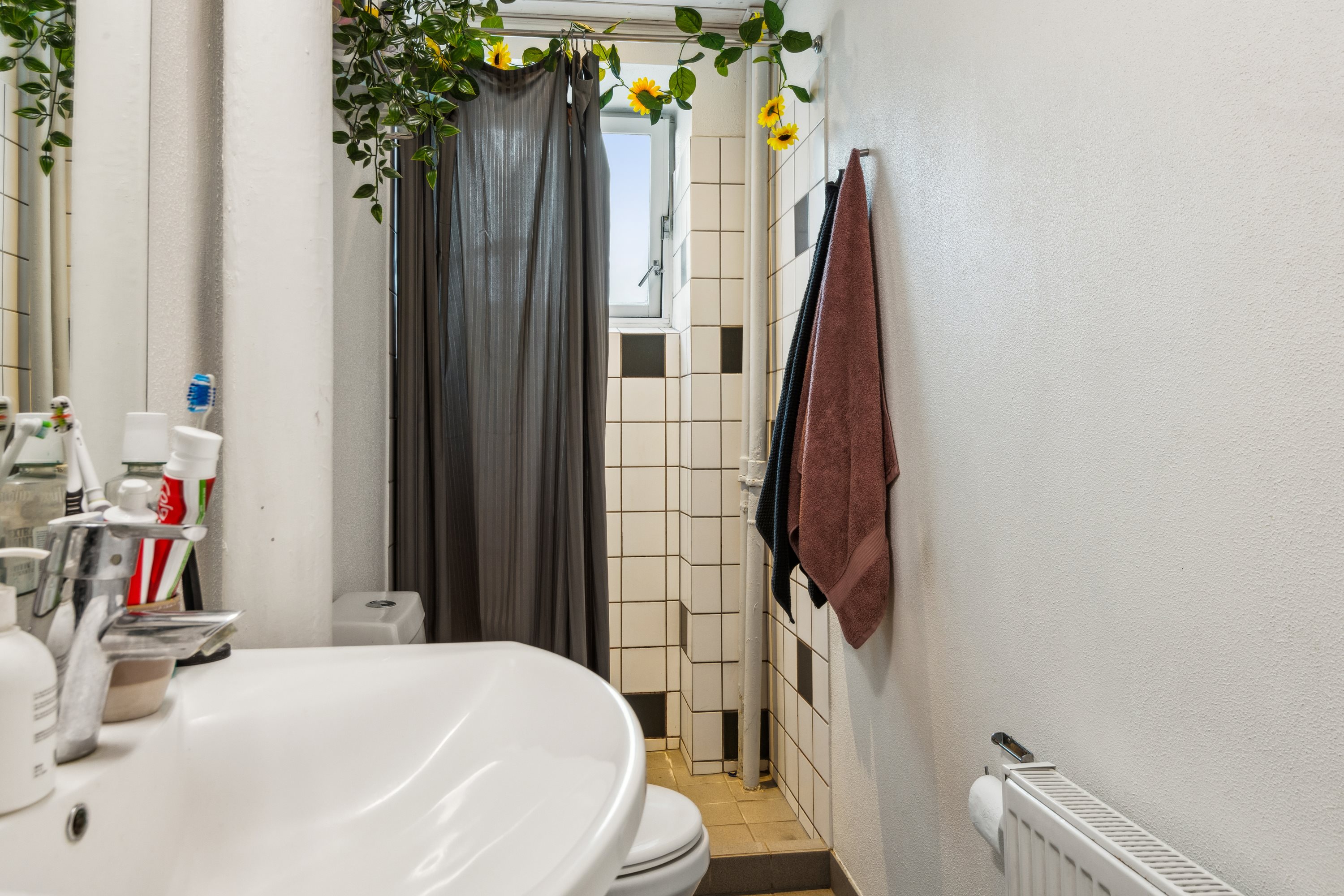 Fremhævet badeværelse billede i fuldskærmstilstand. Billede af Vesterbro 19A, st.. th., 9000 Aalborg