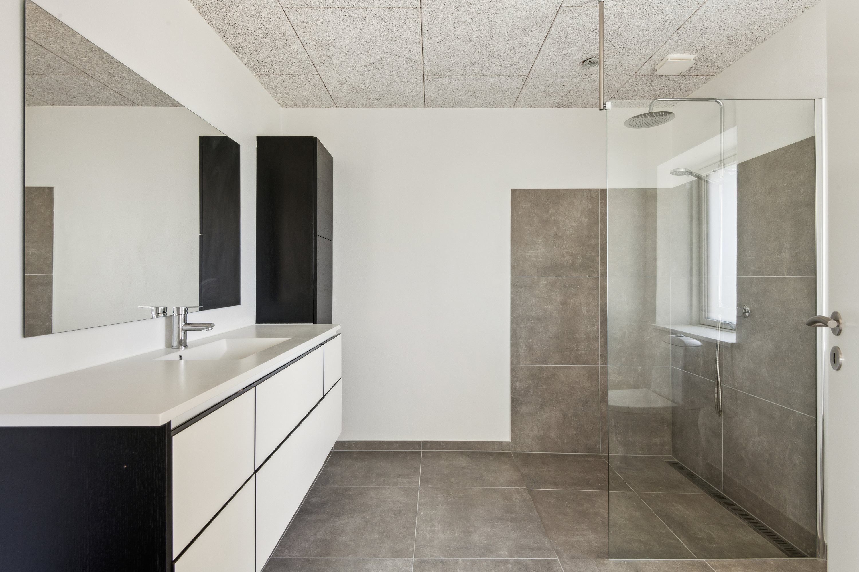 Fremhævet badeværelse billede i fuldskærmstilstand. Billede af Bagerstræde 8, Sebbersund, 9240 Nibe