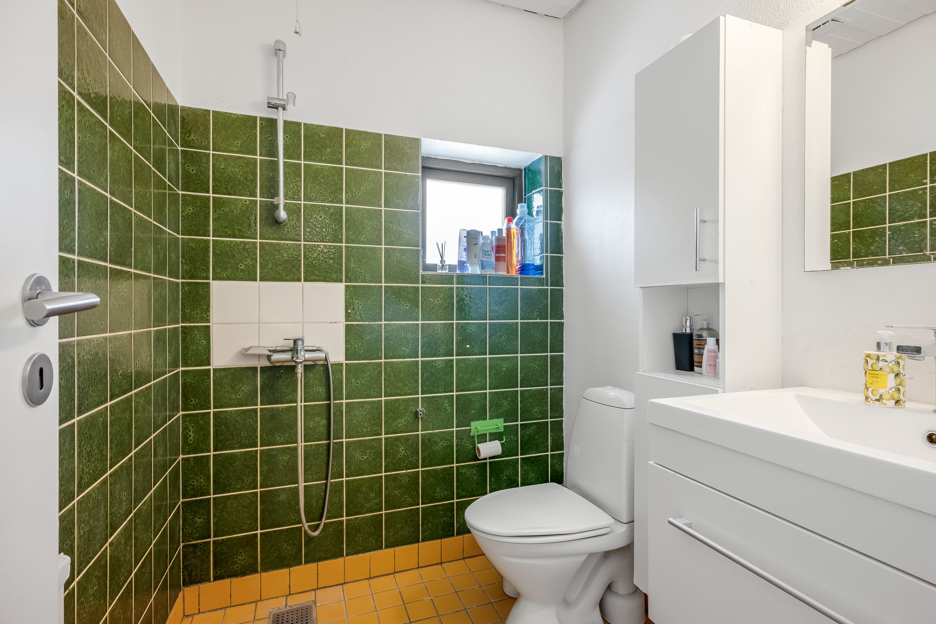 Fremhævet badeværelse billede i fuldskærmstilstand. Billede af P O Pedersens Vej 41, 7500 Holstebro