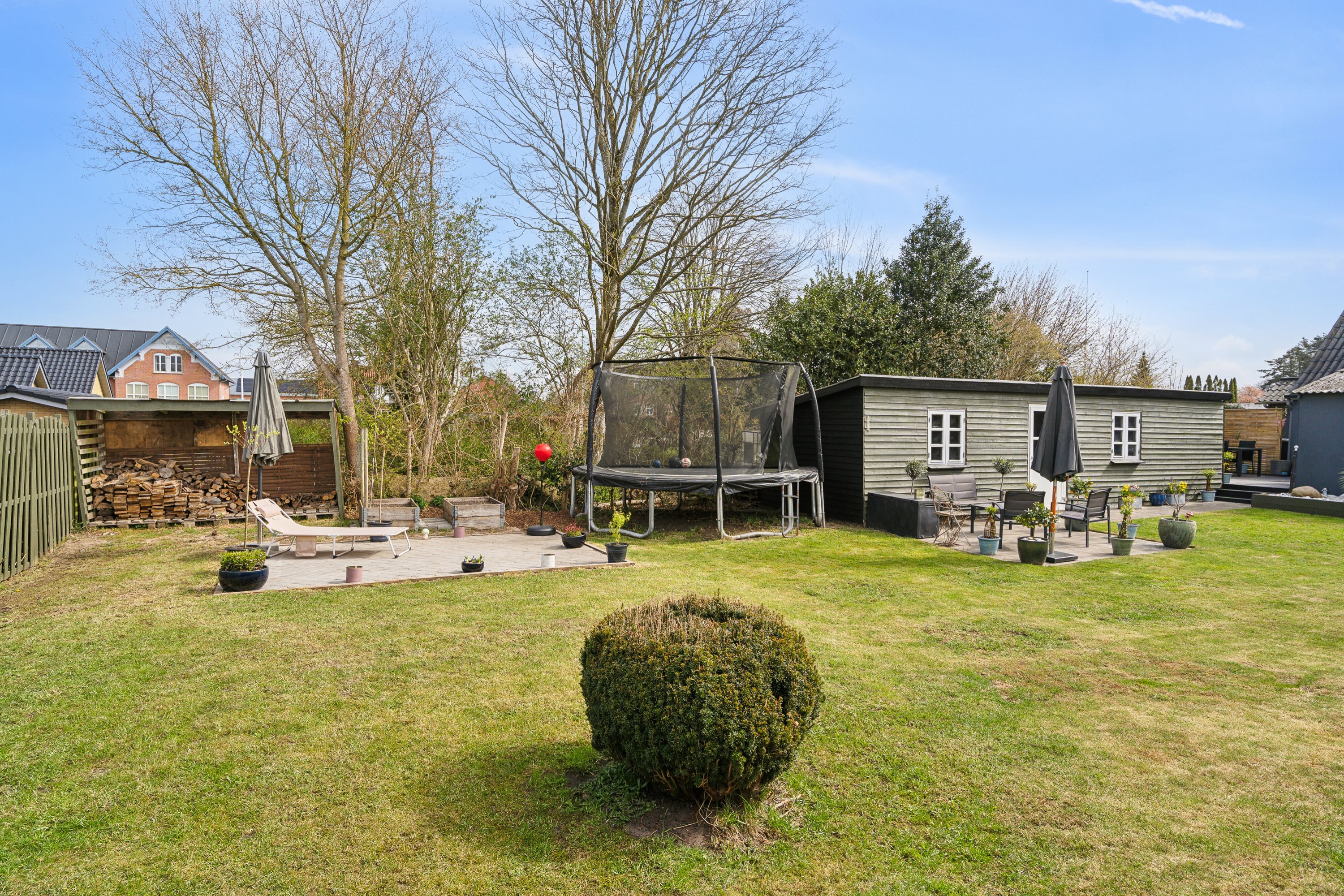 Fremhævet haven billede i fuldskærmstilstand. Billede af Kirkevej 1, Særslev, 5471 Søndersø